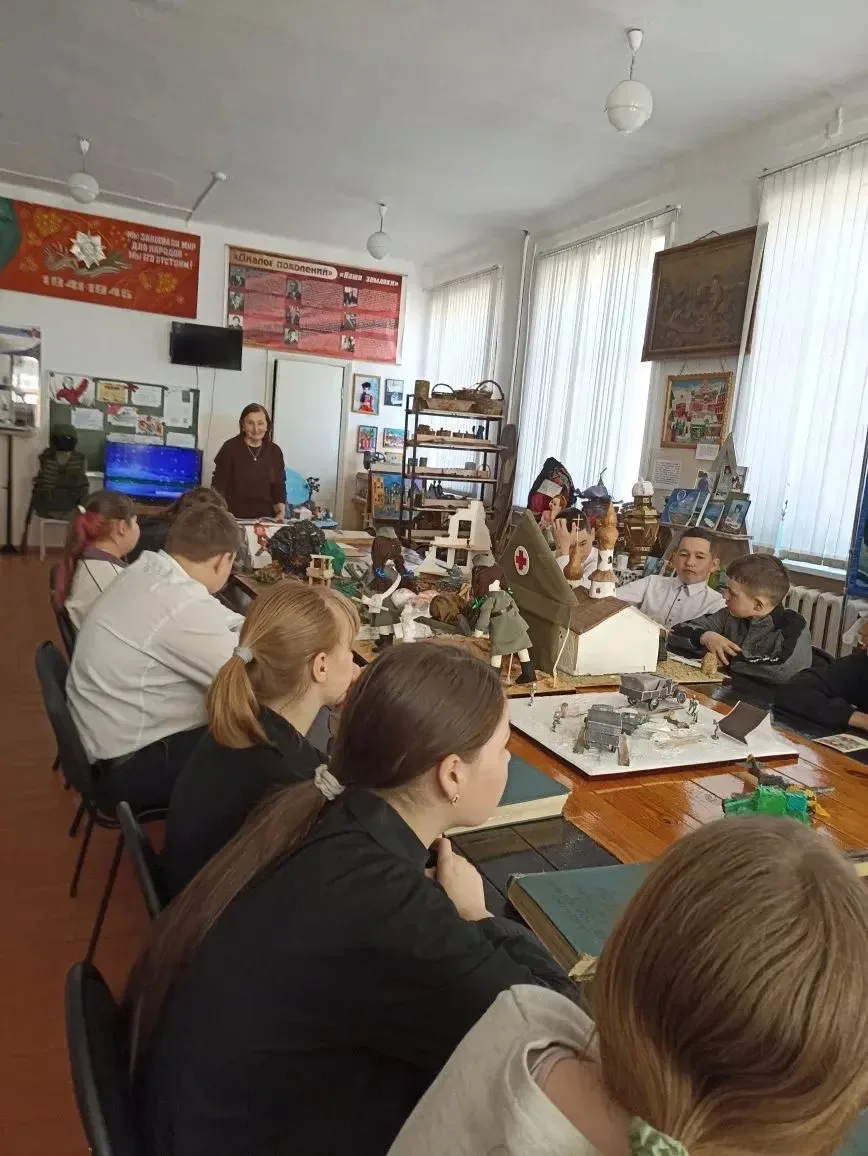 Акция "Читаем детям книги о Великой Отечественной войне" для обучающихся 6 А класса прошла в музее. 