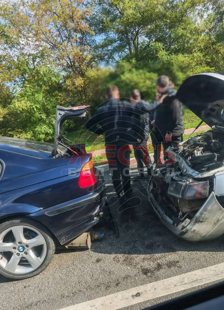 ❗️Жёсткая авария произошла сегодня на пересечении Славянской и проспекта Ватутина!