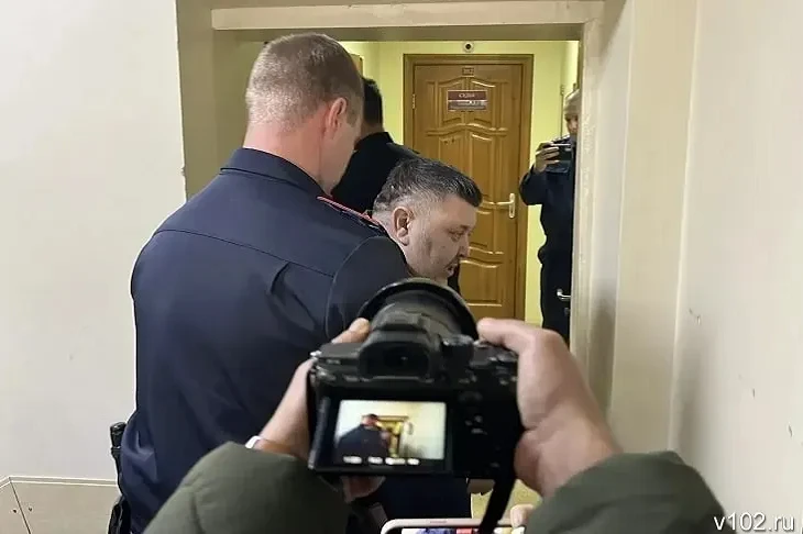 Первое судебное заседание над 44-летним блогером Алексеем Ульяновым, который обвиняется в вымогатель