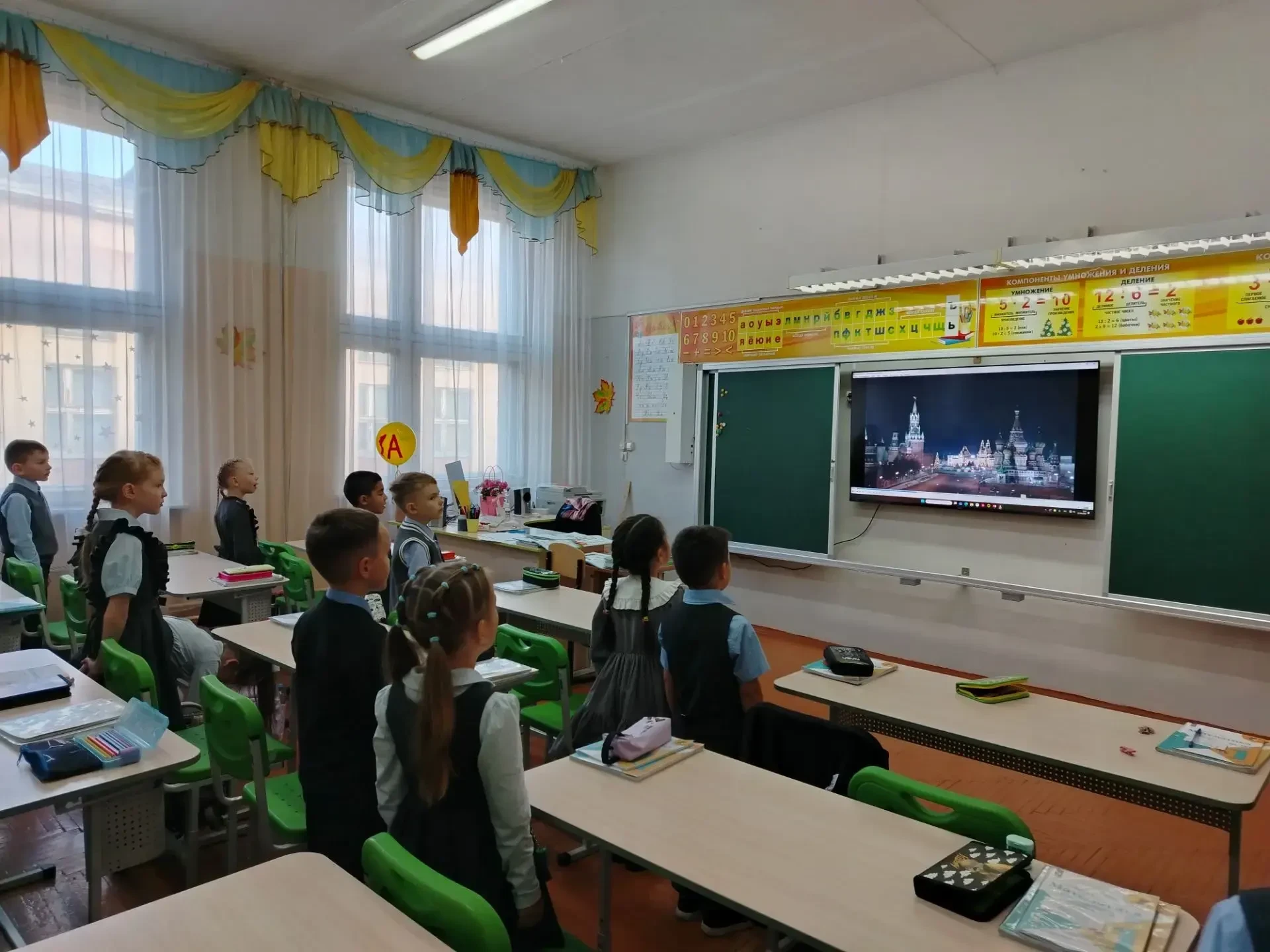 Сегодня в нашей школе прошли очередные «Разговоры о важном».