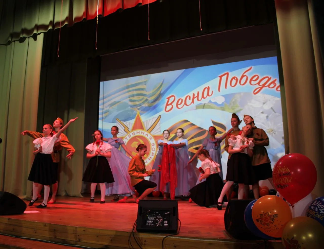 🎈🎇9 мая в ДК состоялся праздничный концерт "Весна Победы". В концерте приняли участие ученики  отд