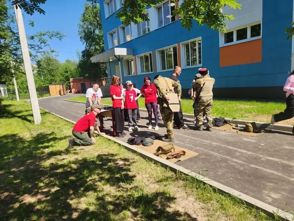 🔥 Семейная зарница!  Сегодня состоялся муниципальный этап «Семейной зарницы», и мы с гордостью заявл
