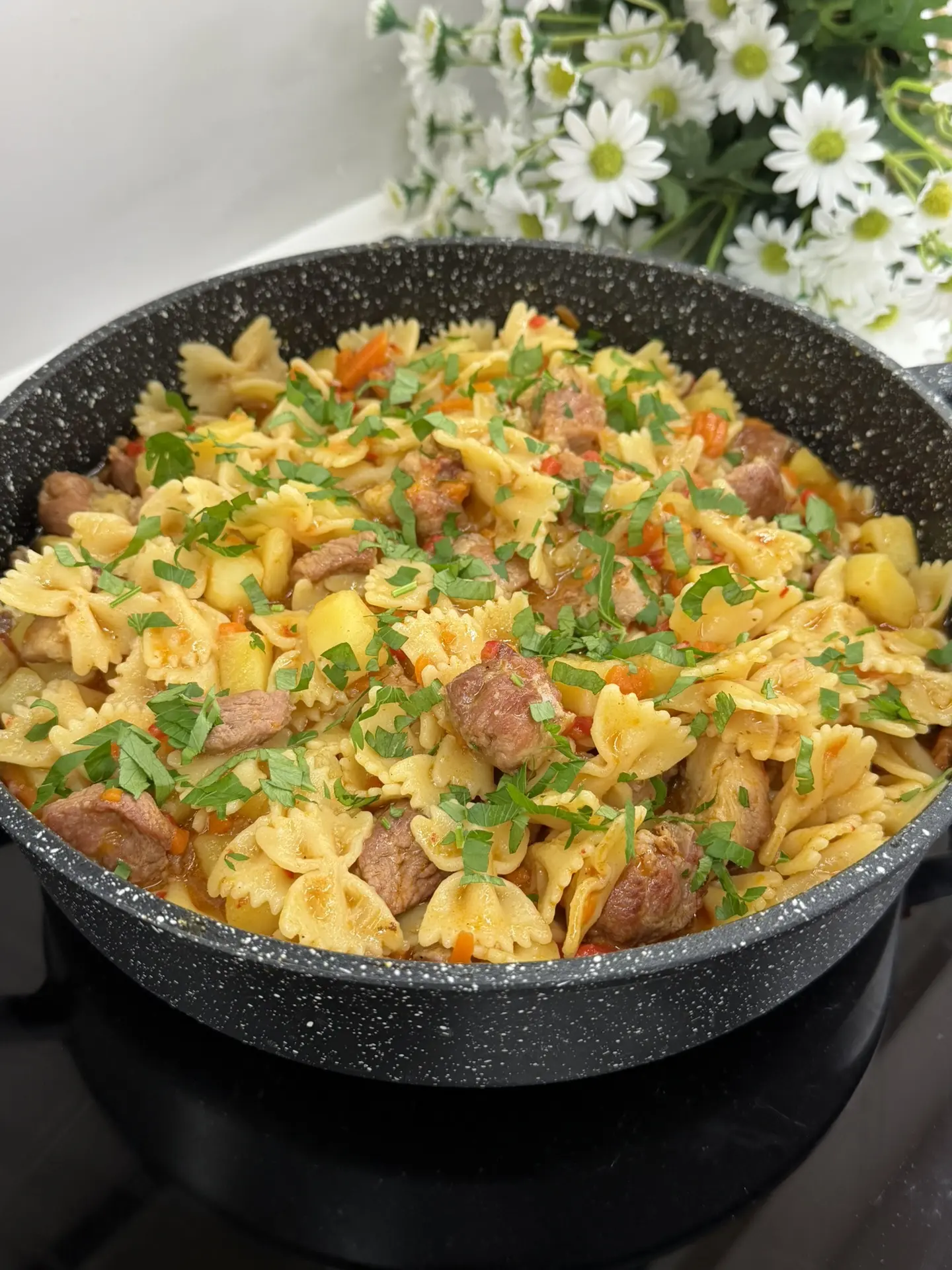 МЯСНОЕ РАГУ С ОВОЩАМИ И МАКАРОНАМИ