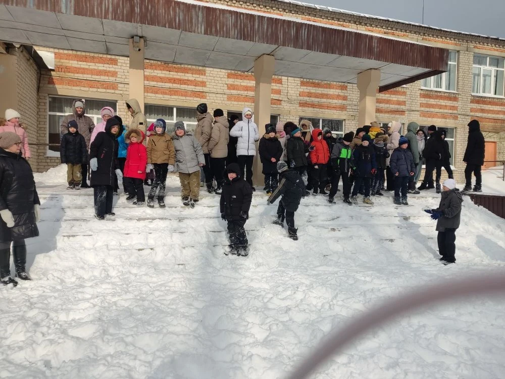 🔥 Проводы зимы и празднование Масленицы прошли и в Спешнево-Ивановском филиале нашего Шестого! ❄️🎉 Э