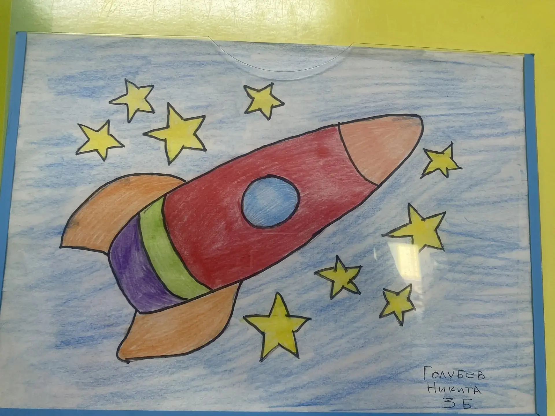 🚀 Космос глазами детей: как прошла выставка ко Дню космонавтики! В нашей школе состоялось яркое собы
