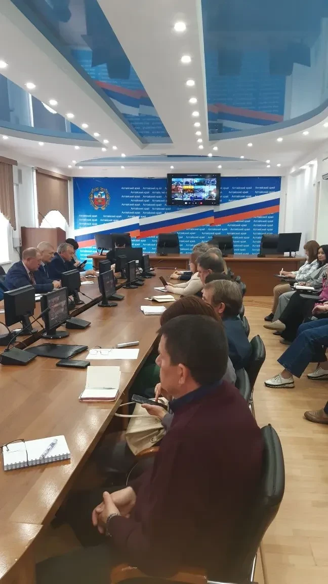 🤝 Участие в стратегических обсуждениях