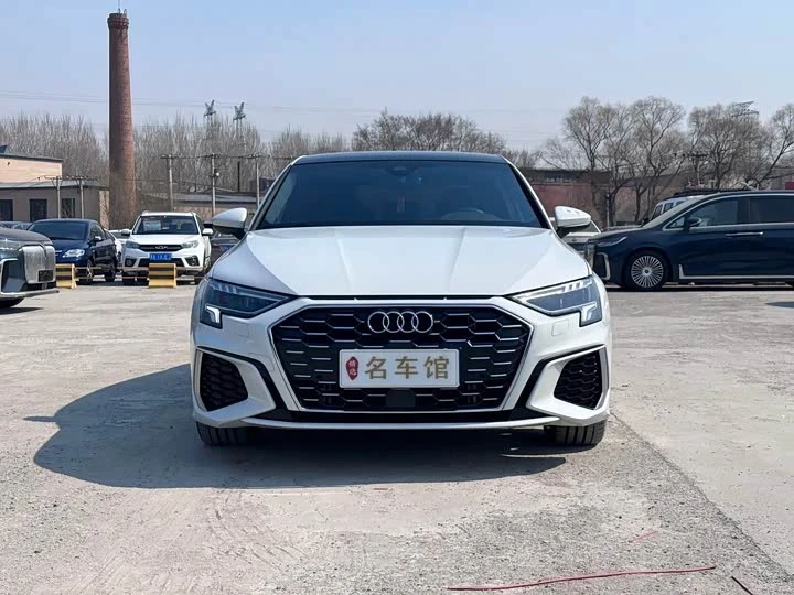 🚘Audi A3 Fashion Sport 2023

— Пробег: 5.000 км
— Полностью в оригинальном окрасе
— Без ДТП
— Двига
