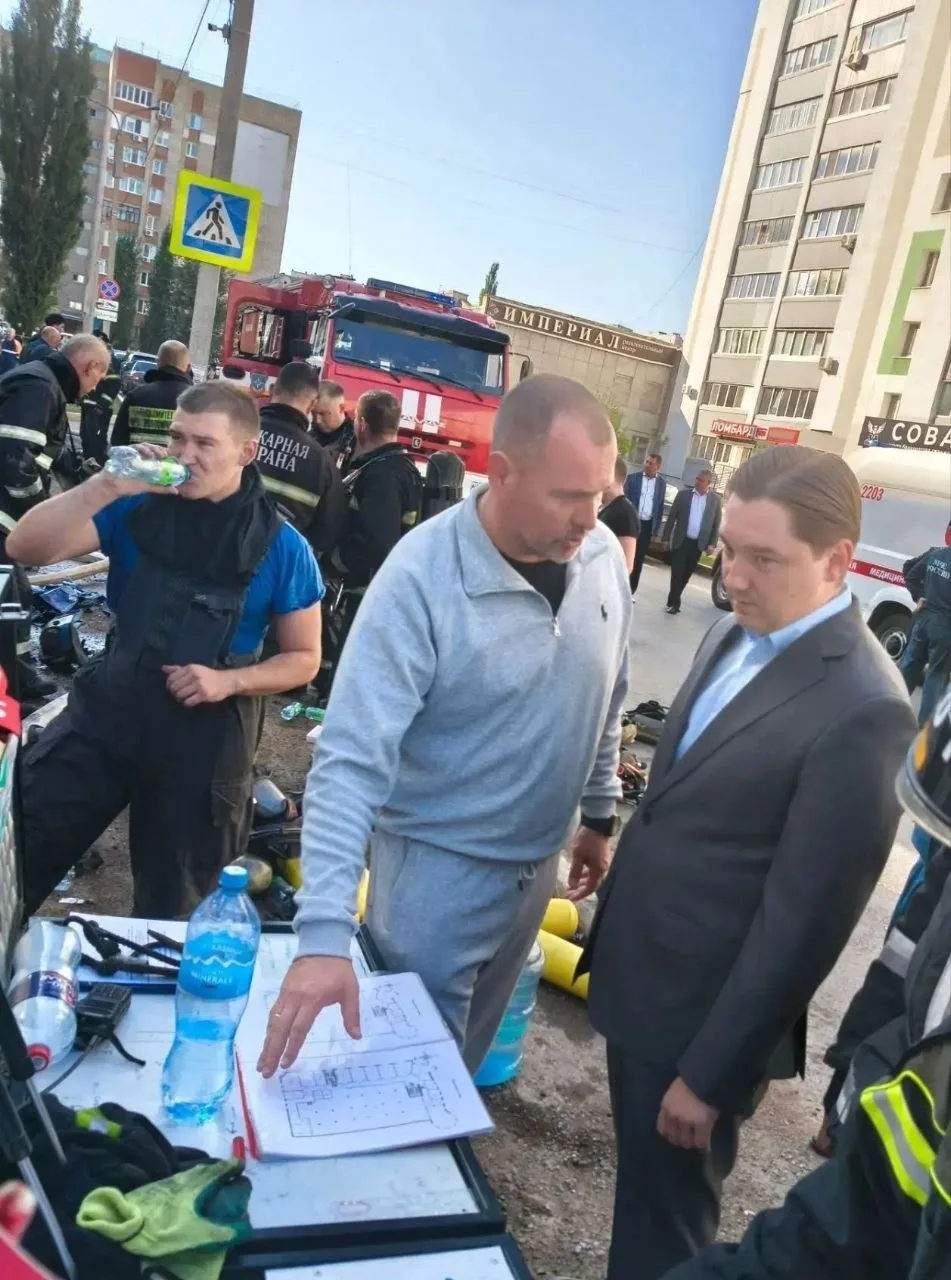 Мэр Стерлитамака пообещал помочь семьям погибших и пострадавшим после пожара в «Солнечн...