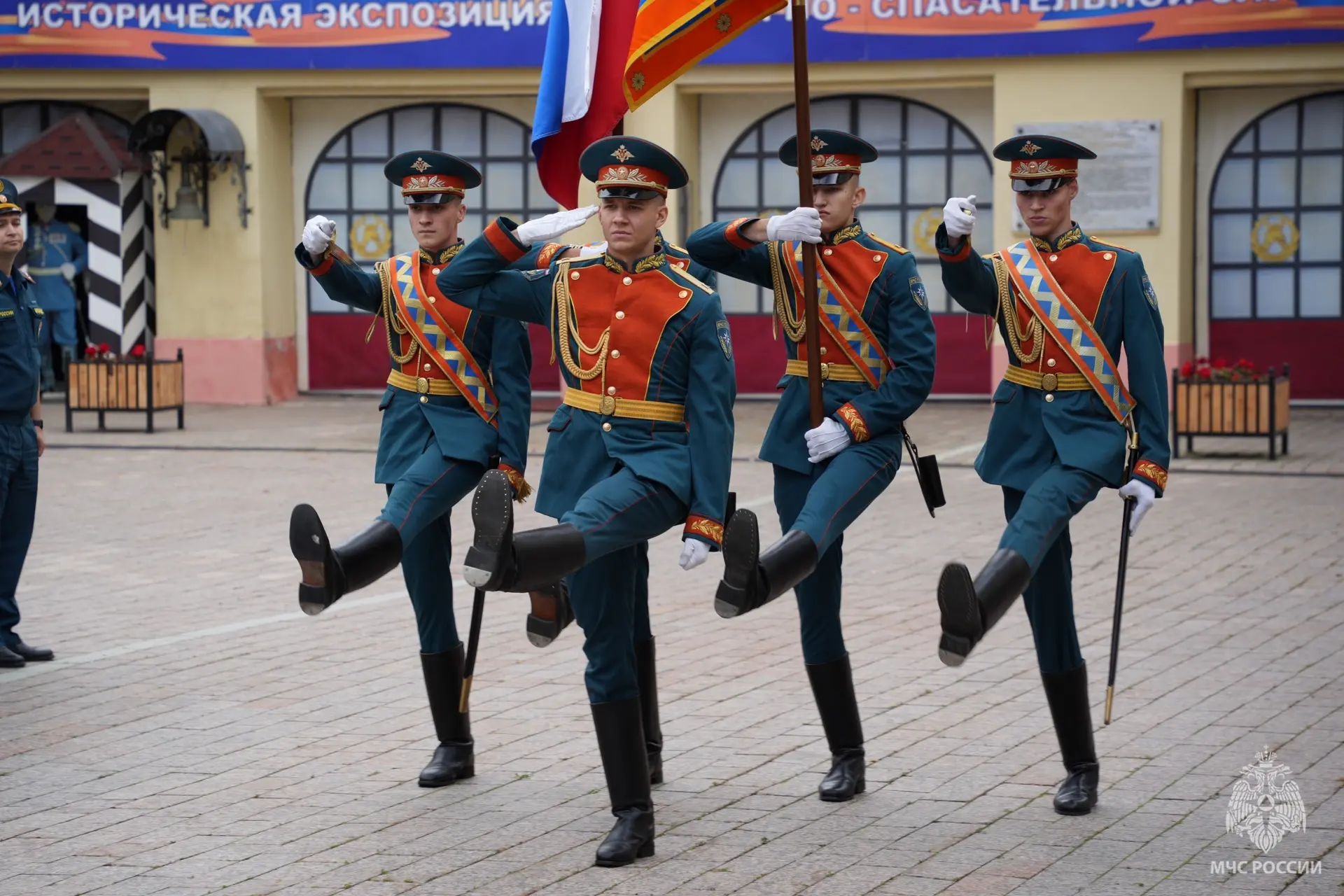🇷🇺 В Главном управлении МЧС России по г. Москве состоялось торжественное мероприятие,...