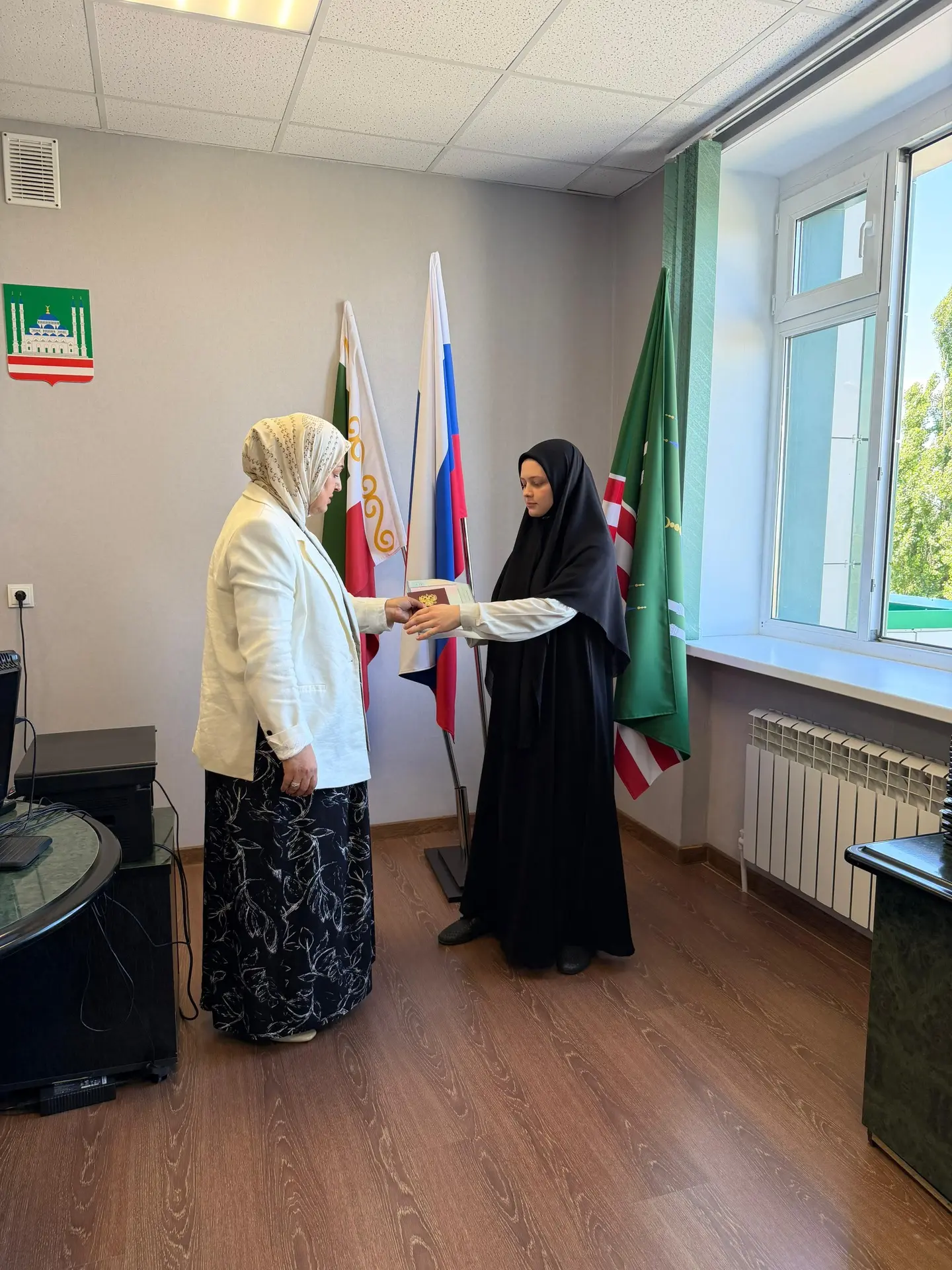 🏅 Поздравляем с заслуженной наградой! 🎓✨

Обучающаяся 11 «А» класса МБОУ «СОШ №61» г. Грозного Мур