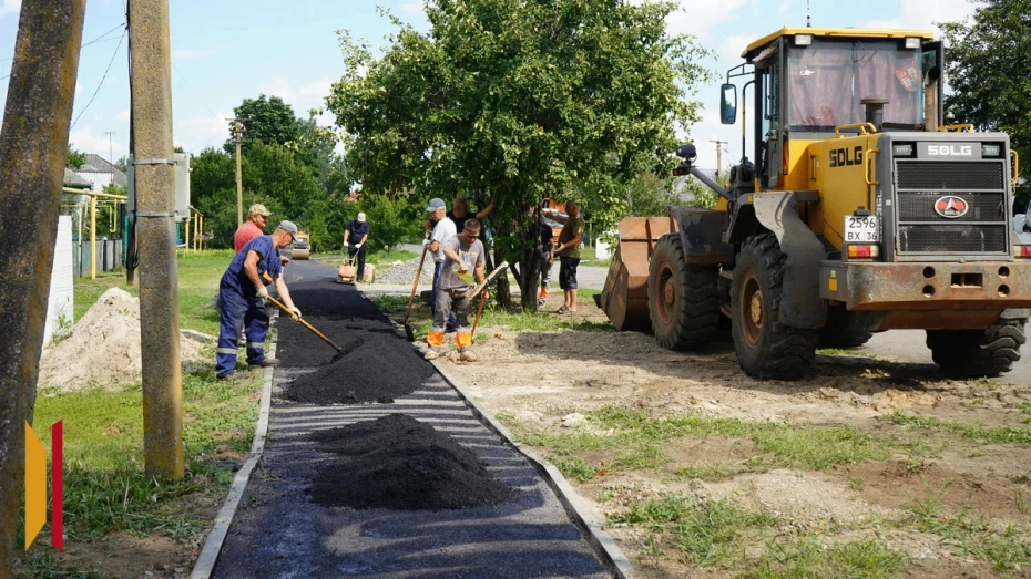 В Таловой построят новый тротуар на улице Пионерской

В Таловой строят новый тротуар на улице Пионер