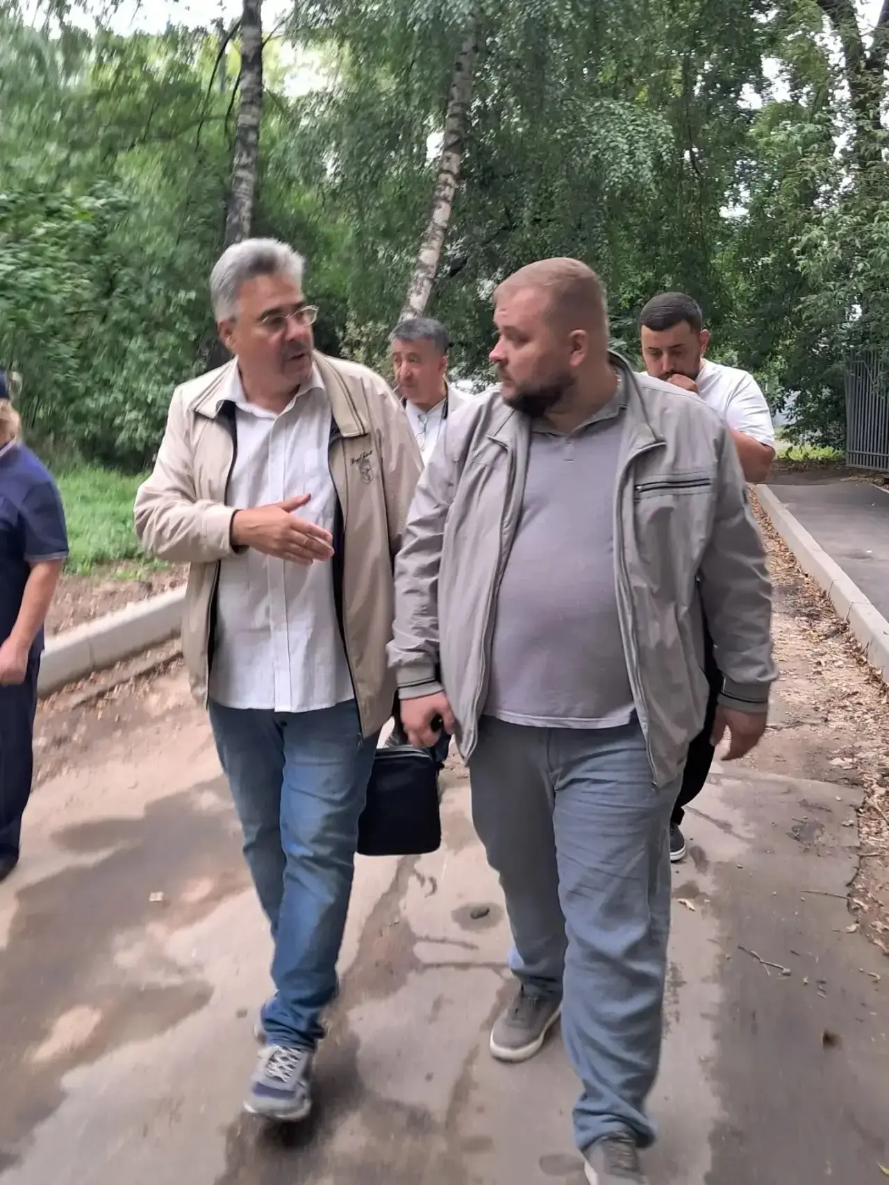 Обход территории района прошел по Открытому шоссе

Вместе с исполняющим обязанности главы управы Мак