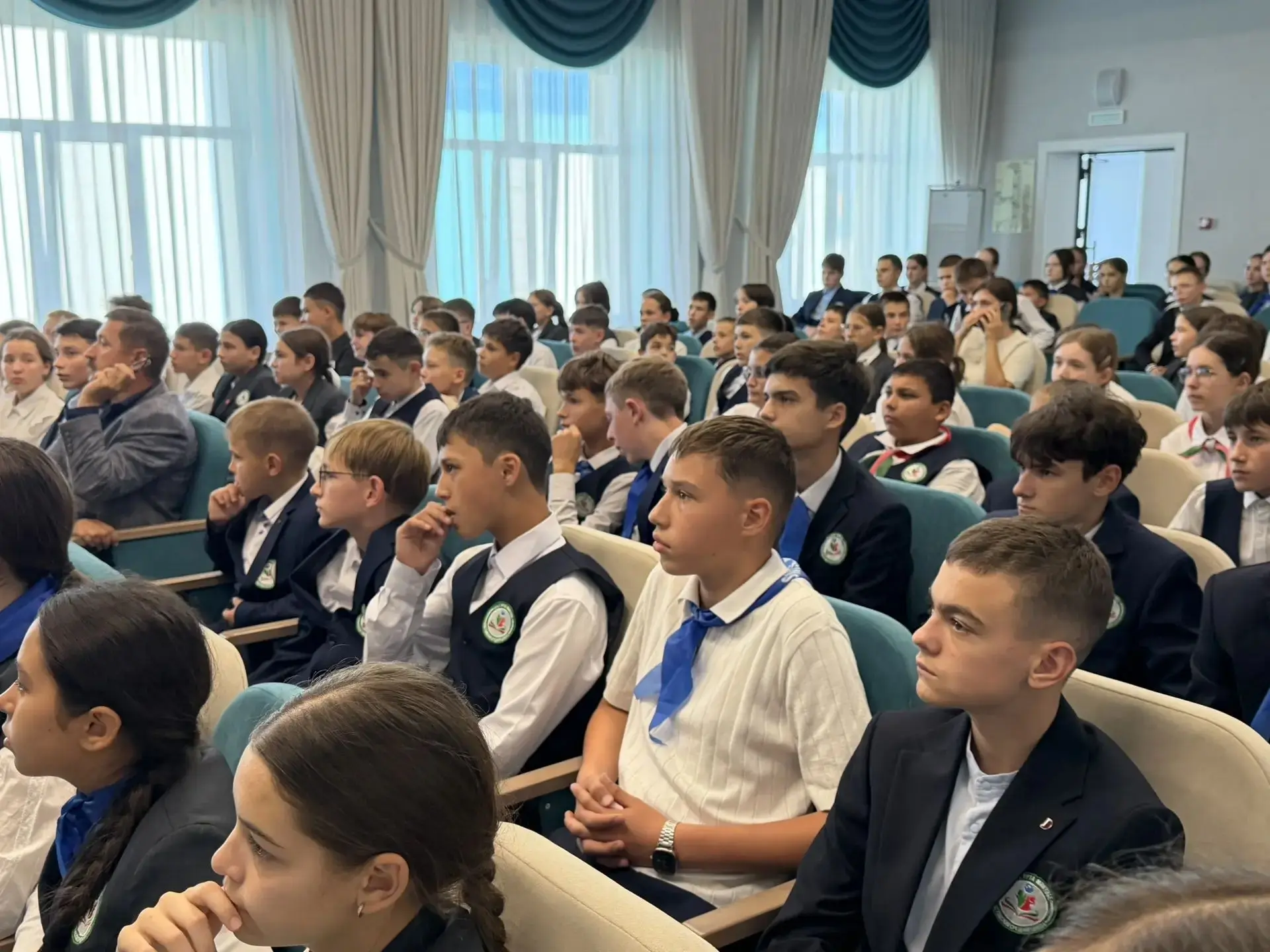 4 сентября 2026 года в МБОУ «Апастовская СОШ» для 5-8 классов  состоялся показ вертикал...