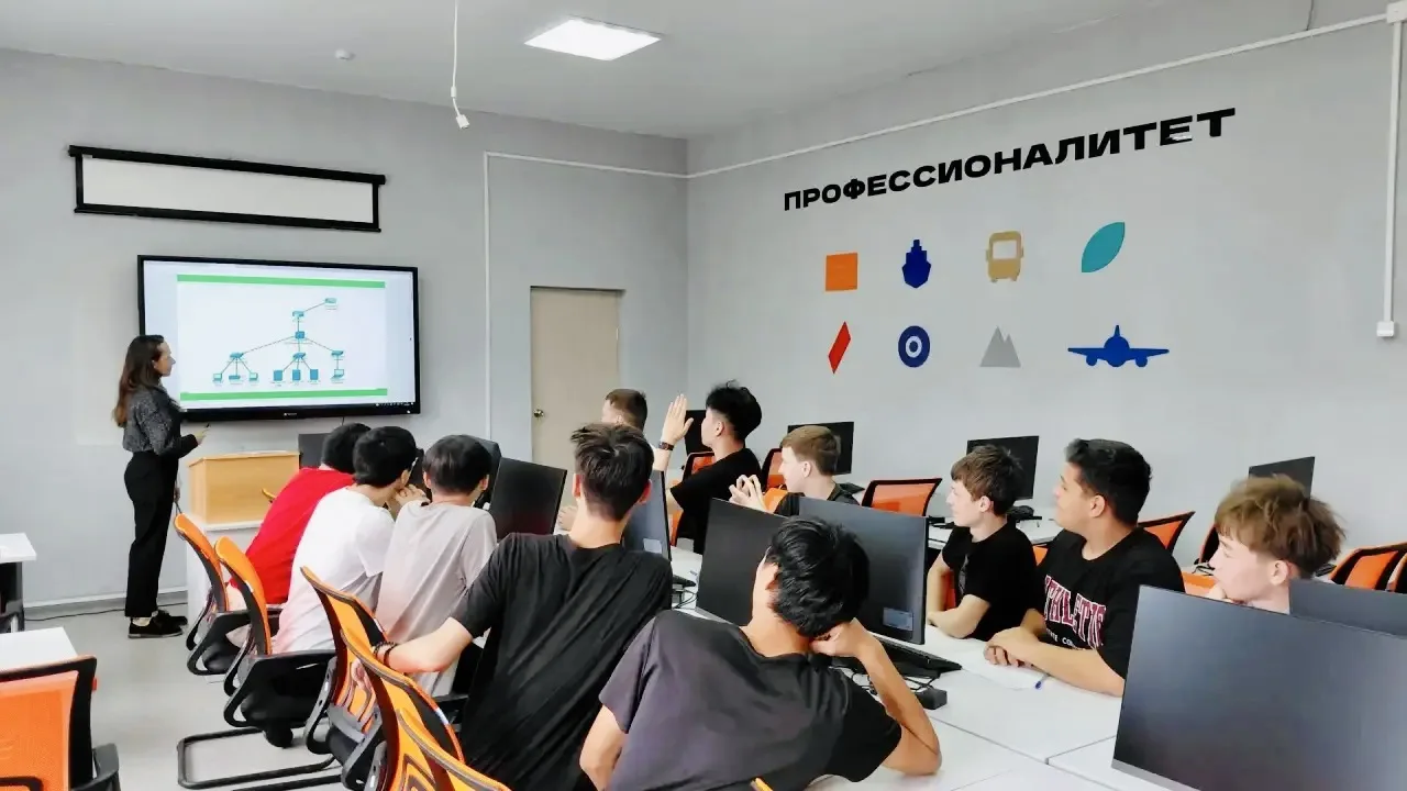 🎓 От первой пары до первого рабочего места: как нацпроект помогает студентам Бурятии строить карьер