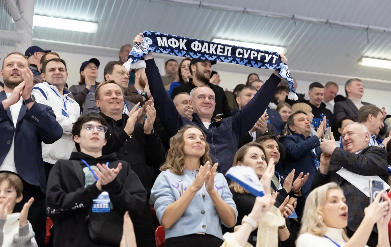 Наши ребята МФК «Факел» ярко завершили дебют в Суперлиге по футзалу. Вчера в битве с пи...