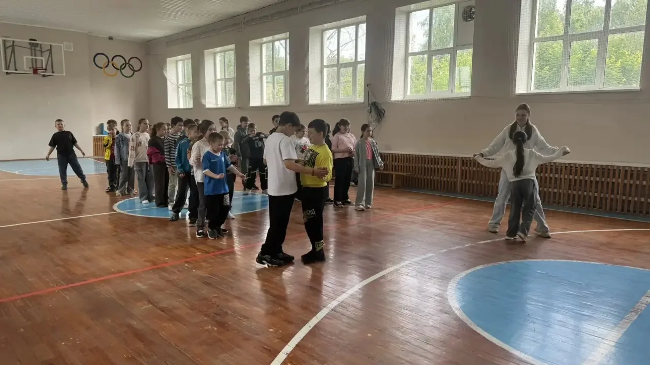 День второй: настоящее театральное волшебство! ✨

Второй день нашего пришкольного лагеря «Солнышко» 