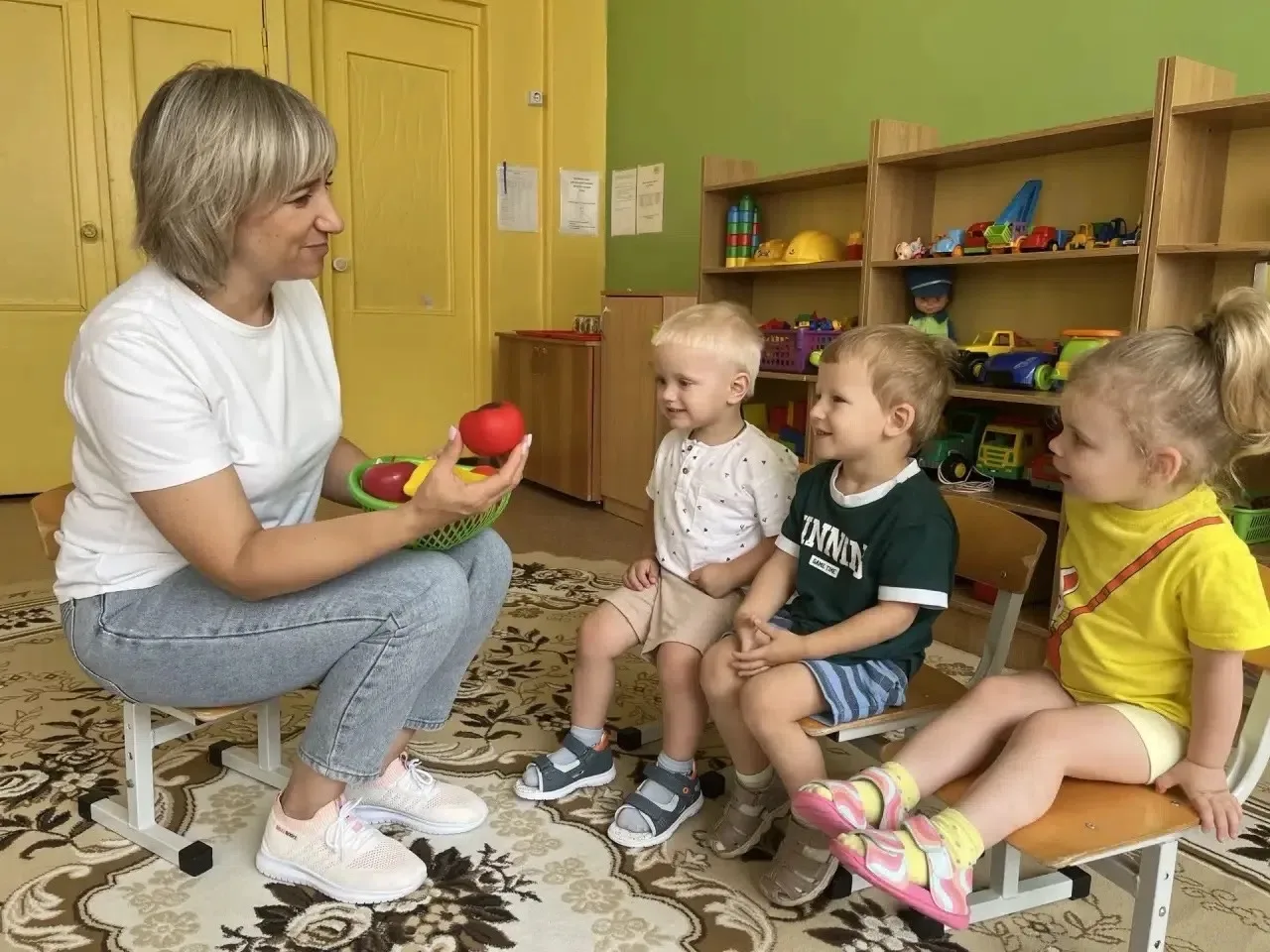 Знакомство с цветами в первой младшей группе! 🍋🔴