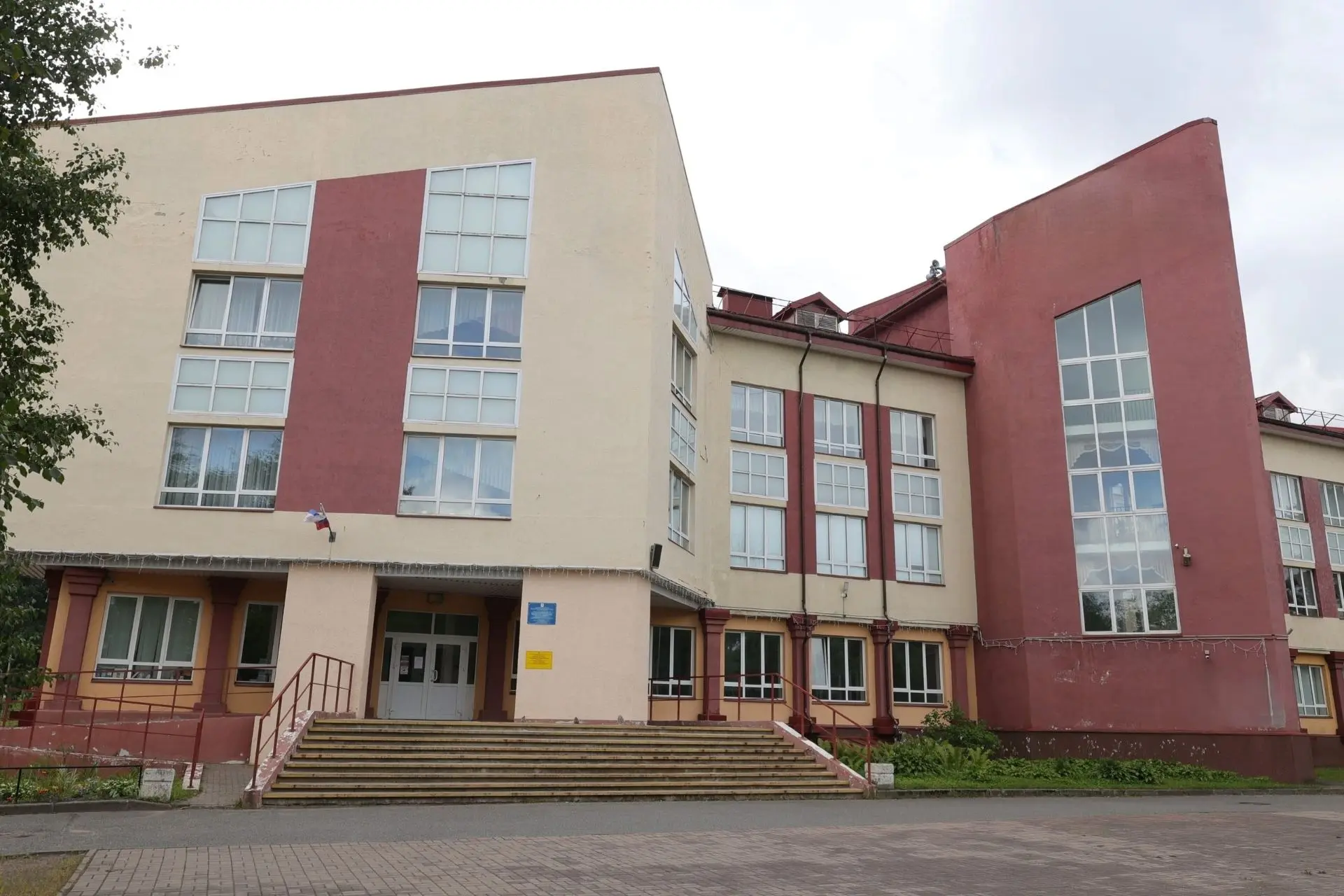 В минувший четверг в Рощино состоялось расширенное совещание рабочей группы по ситуации...