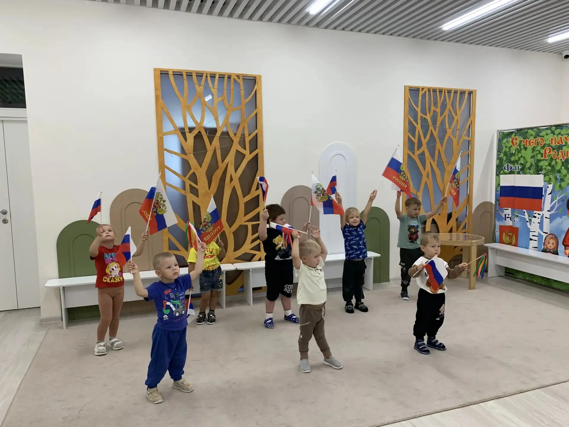 🇷🇺‼️В нашем детском саду прошло яркое и торжественное мероприятие — флешмоб, посвящён...