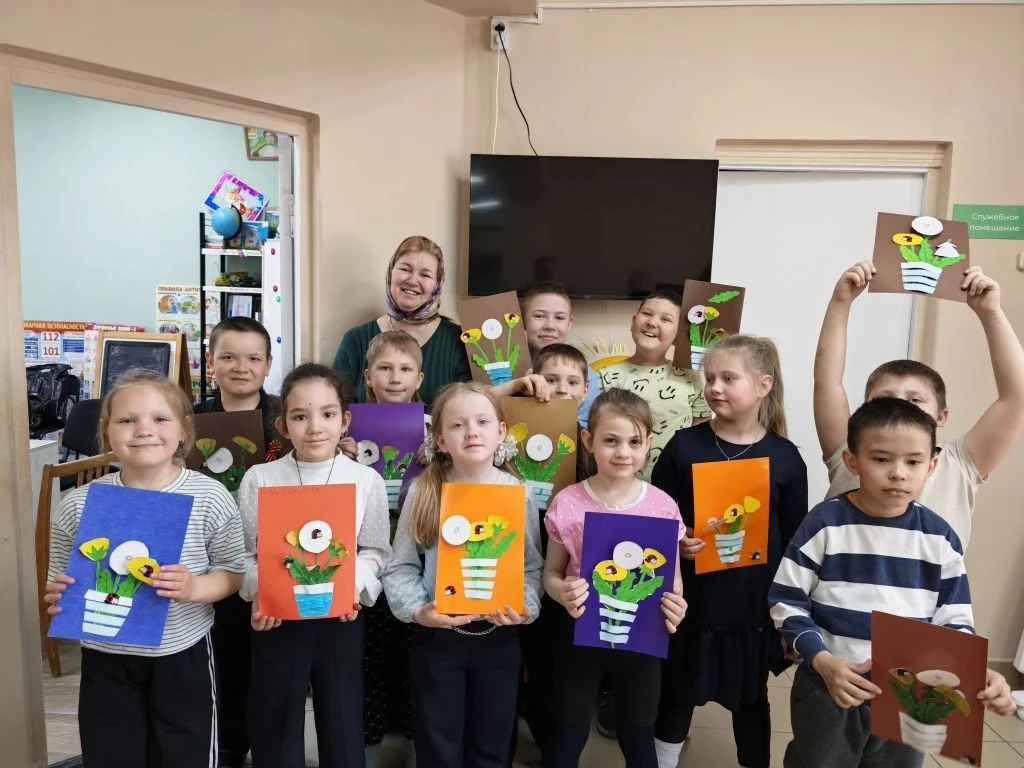 «День одуванчика» ☀️🌼

Весна вовсю набирает обороты — и вот уже по всему городу засияли жёлтые голо