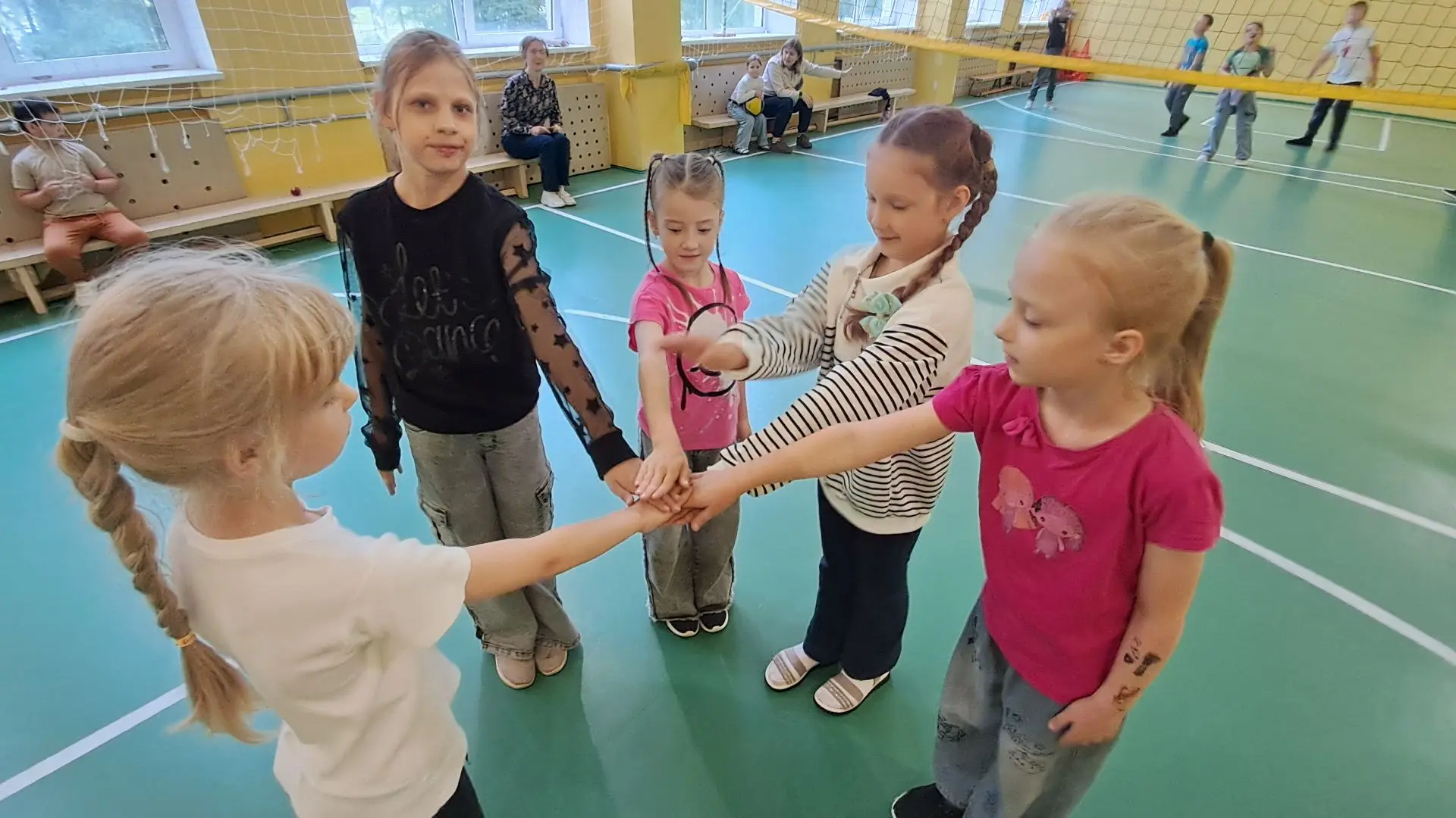 В этот замечательный день, 19 июня 2026 года, в летнем лагере "Зернышко" на базе Середи...