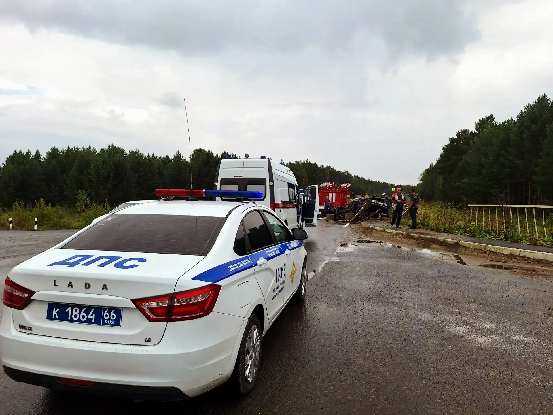 18-летний парень погиб на трассе Николо-Павловское — Петрокаменское — Алапаевск. Его за...