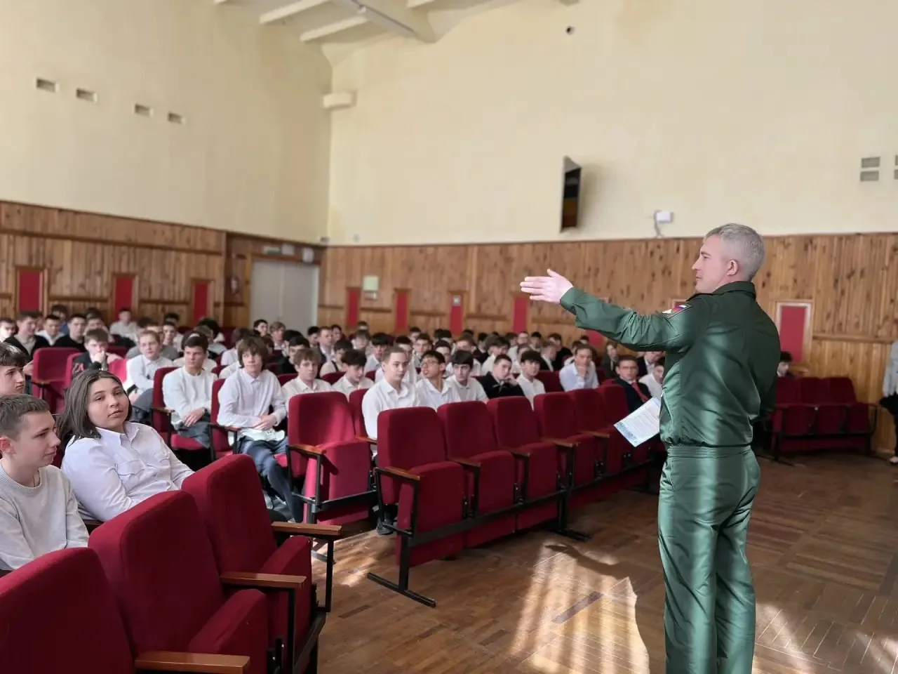 Встреча с профессией💥  📌В МБОУ «Школа-гимназия, детский сад № 25» прошло профориентационное занятие 