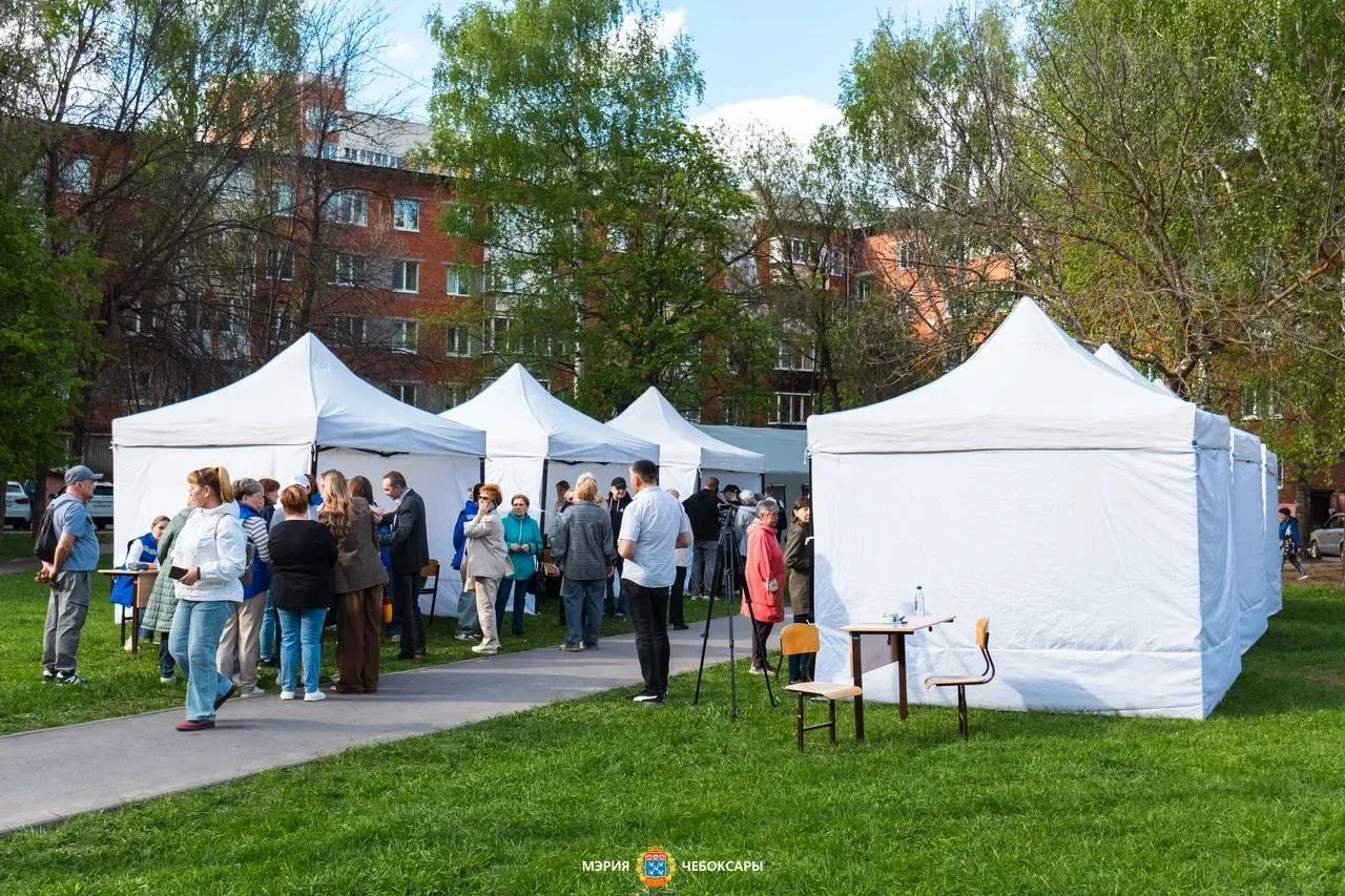 В Чебоксарах состоялся выездной прием граждан, пострадавших от атаки БПЛА  Выездной прием прошел нак