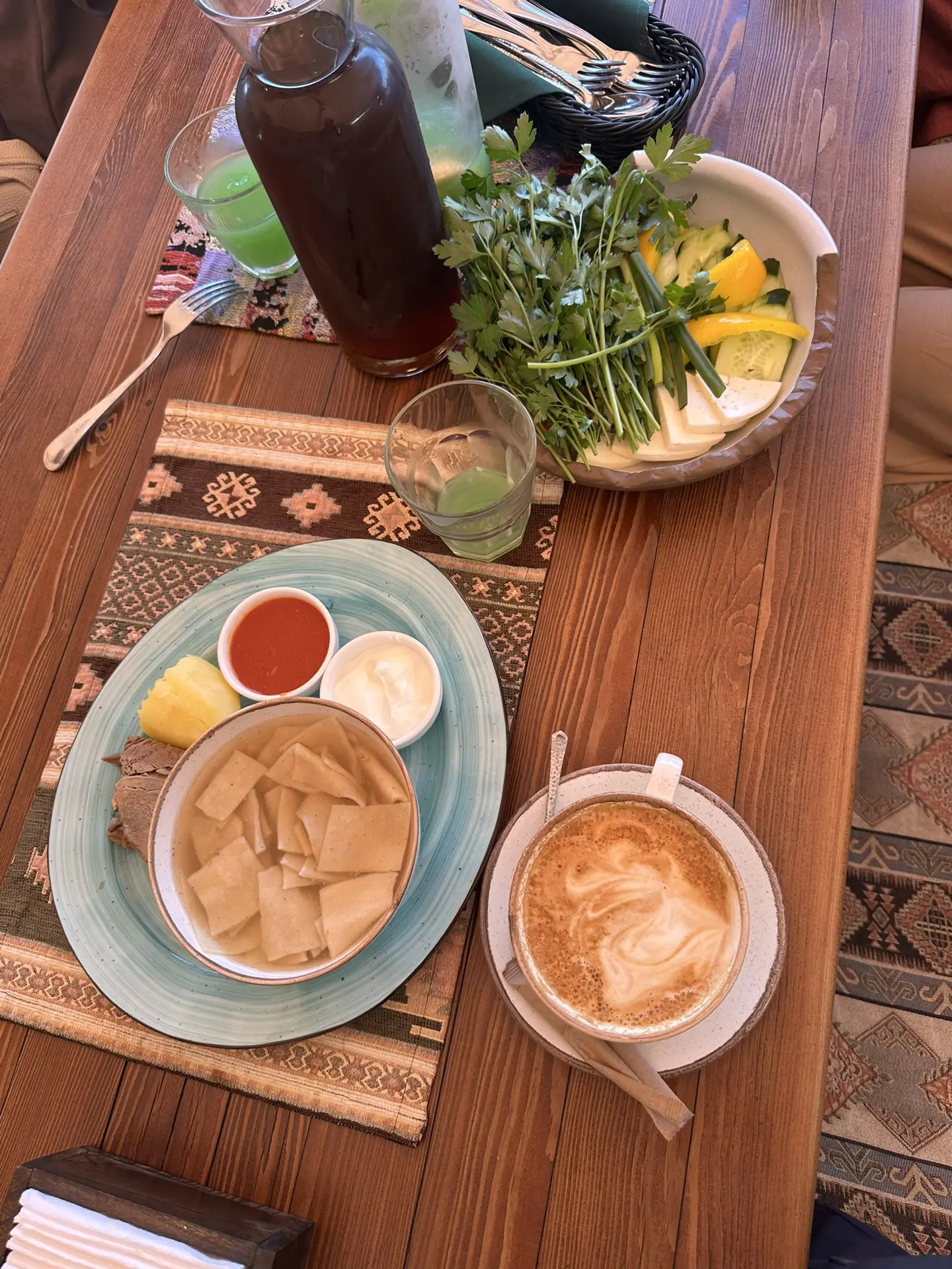 Всегда забываю про главную фишку 👍
Дагестана 🌶️🍅🥒🫜🧀
🥗☕️🍆🥩🍇🍒