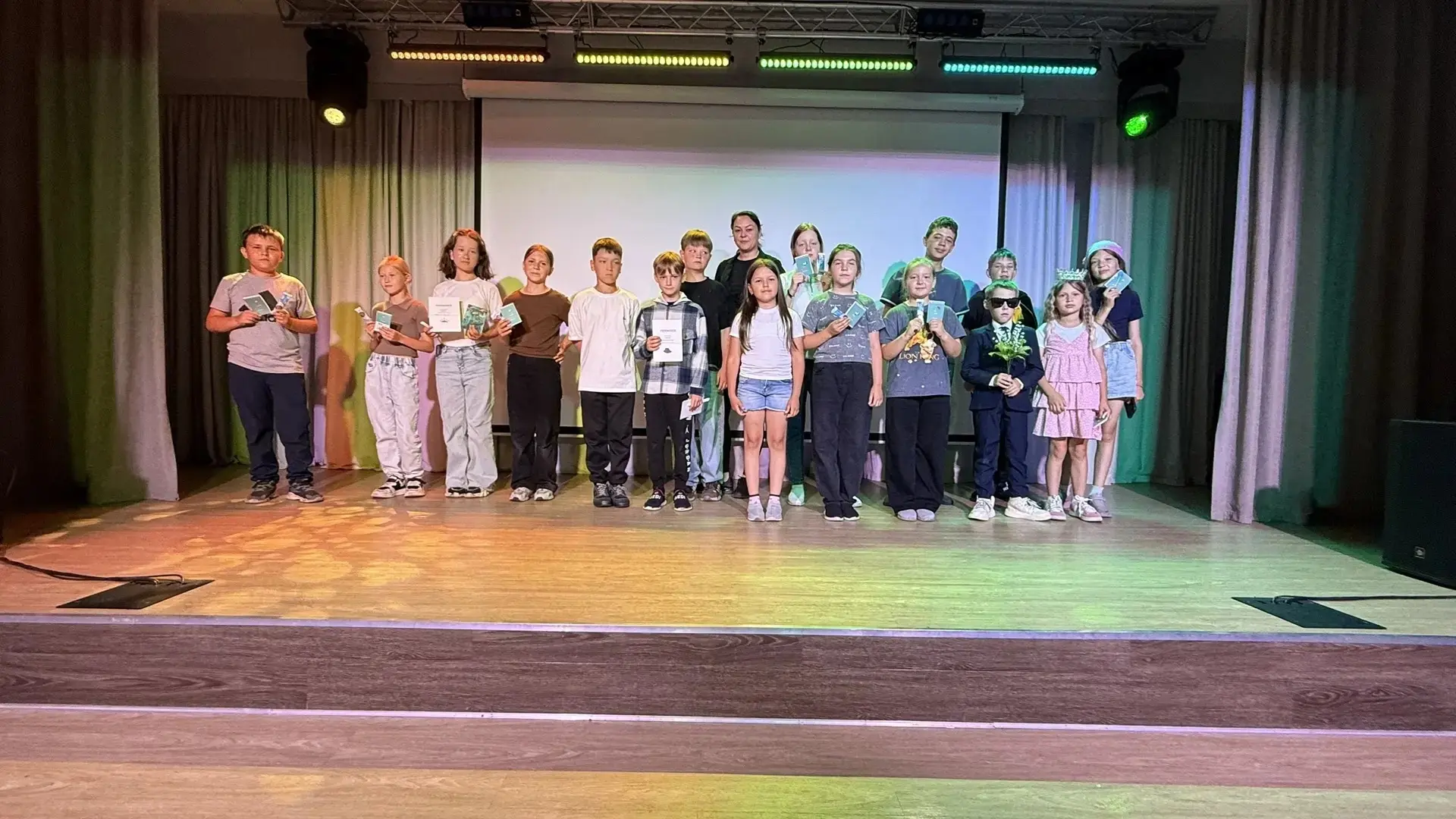 Закрытие смены! 🎉
Сегодня мы с грустью и радостью одновременно подвели итоги нашей смены! В честь э