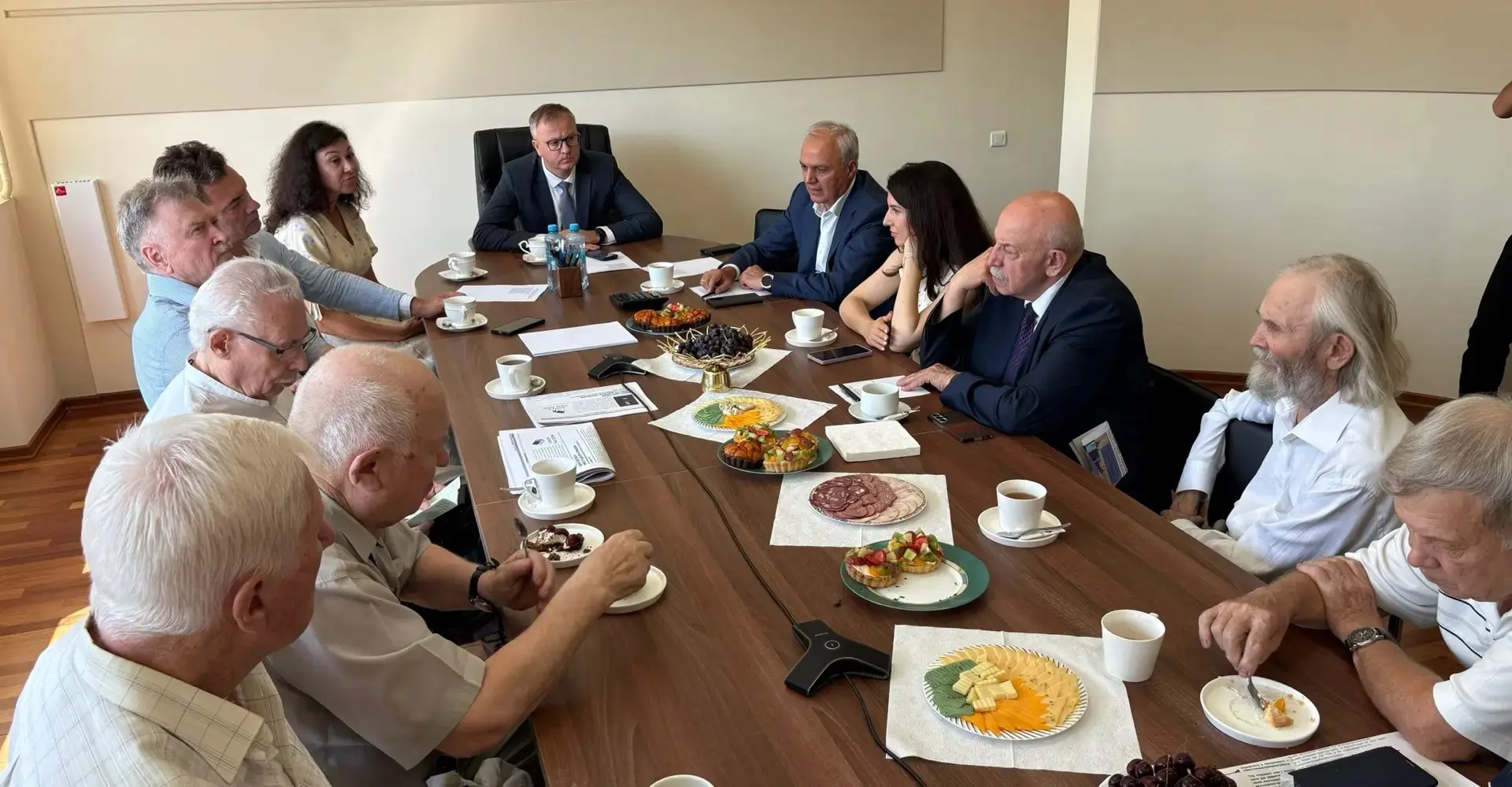 👷 В Новосибирской области отметили заслуги ветеранов строительного комплекса