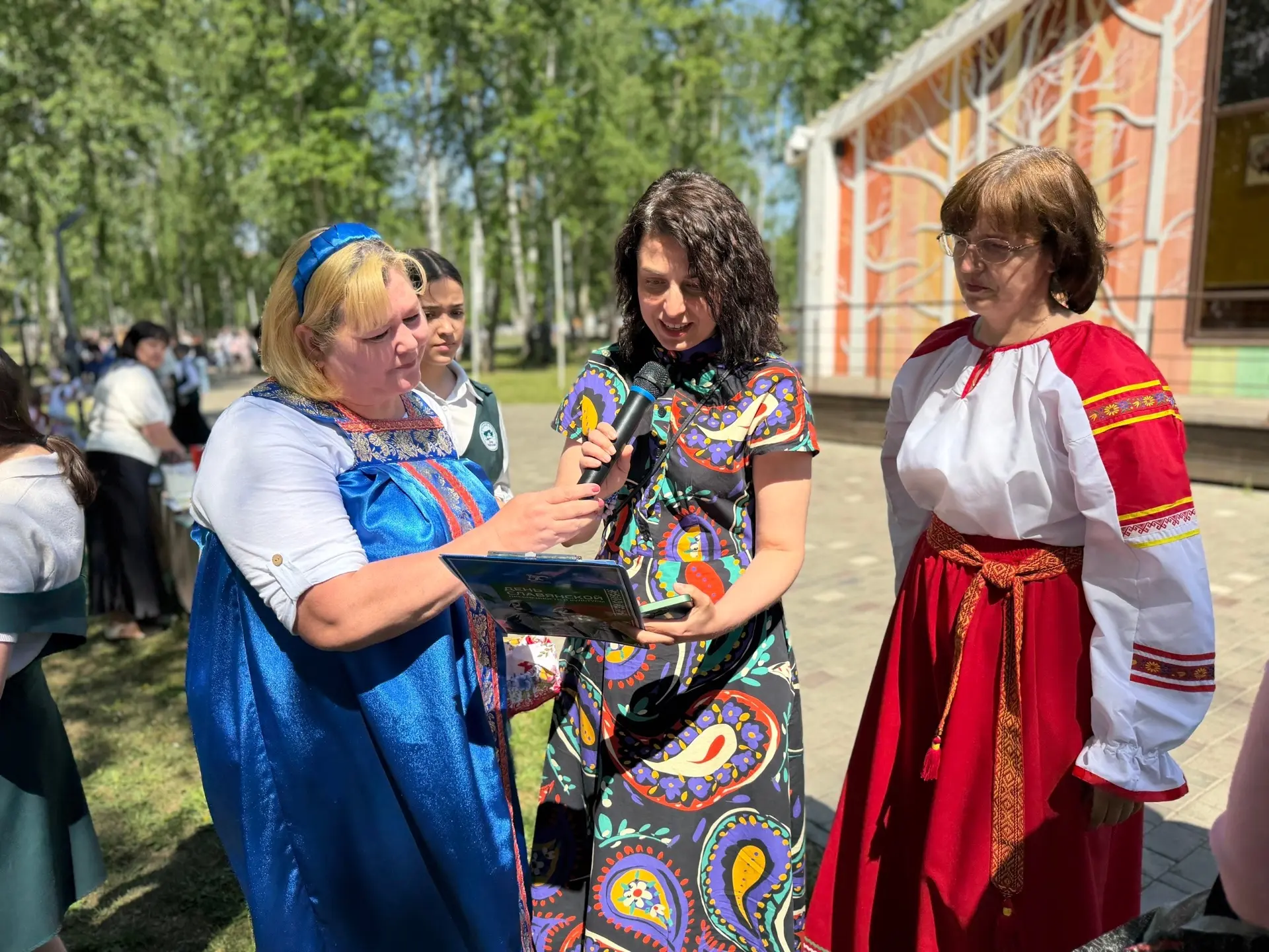 🌳 Праздник букв и вдохновения в парке «Семья»!