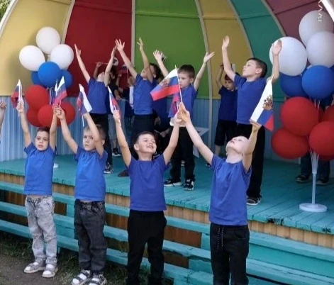 🇷🇺 С Днём России!

Желаем Всем мира, добра и благополучия. 

Пусть в ваших семьях всегда царят люб