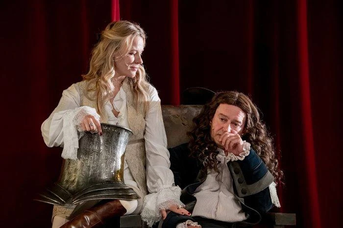 На днях сходил в МХТ на спектакль «Кабала святош» 🎭