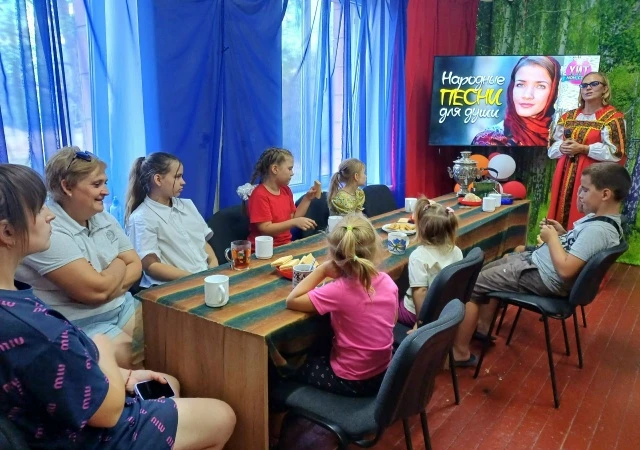 5 сентября в МБУК «Городской клуб им. И. Франко» в рамках Года единства народов России ...