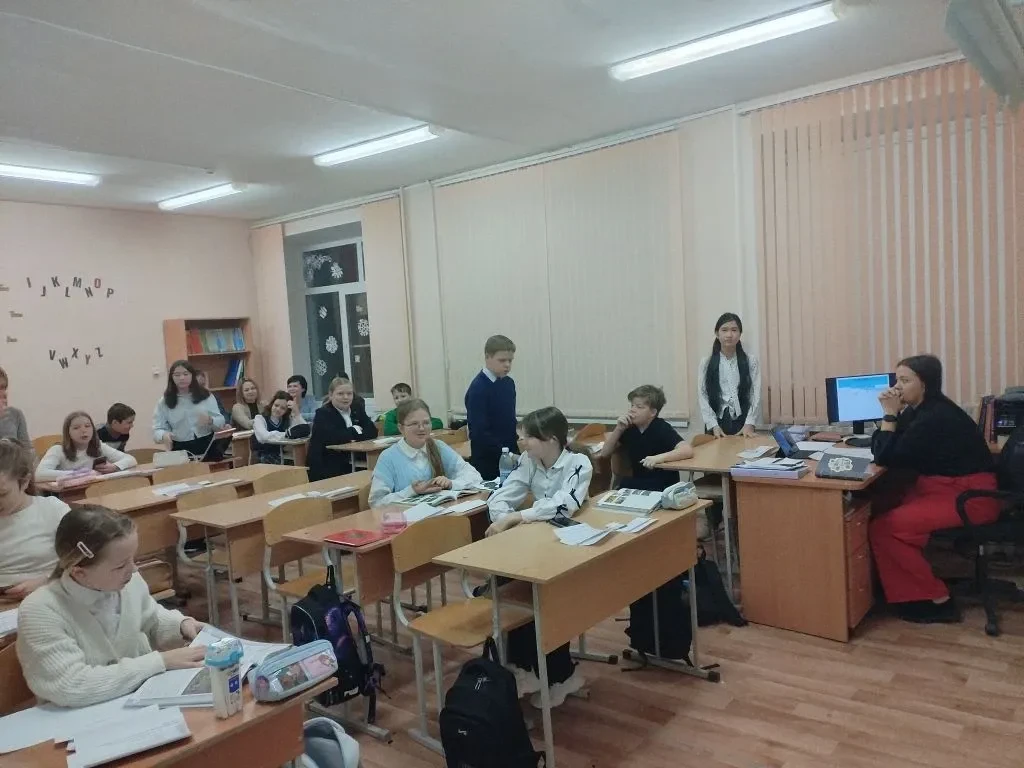 📖 21 января в 5 классах Еткульской средней школы состоялись открытые уроки с приглашением учителей н