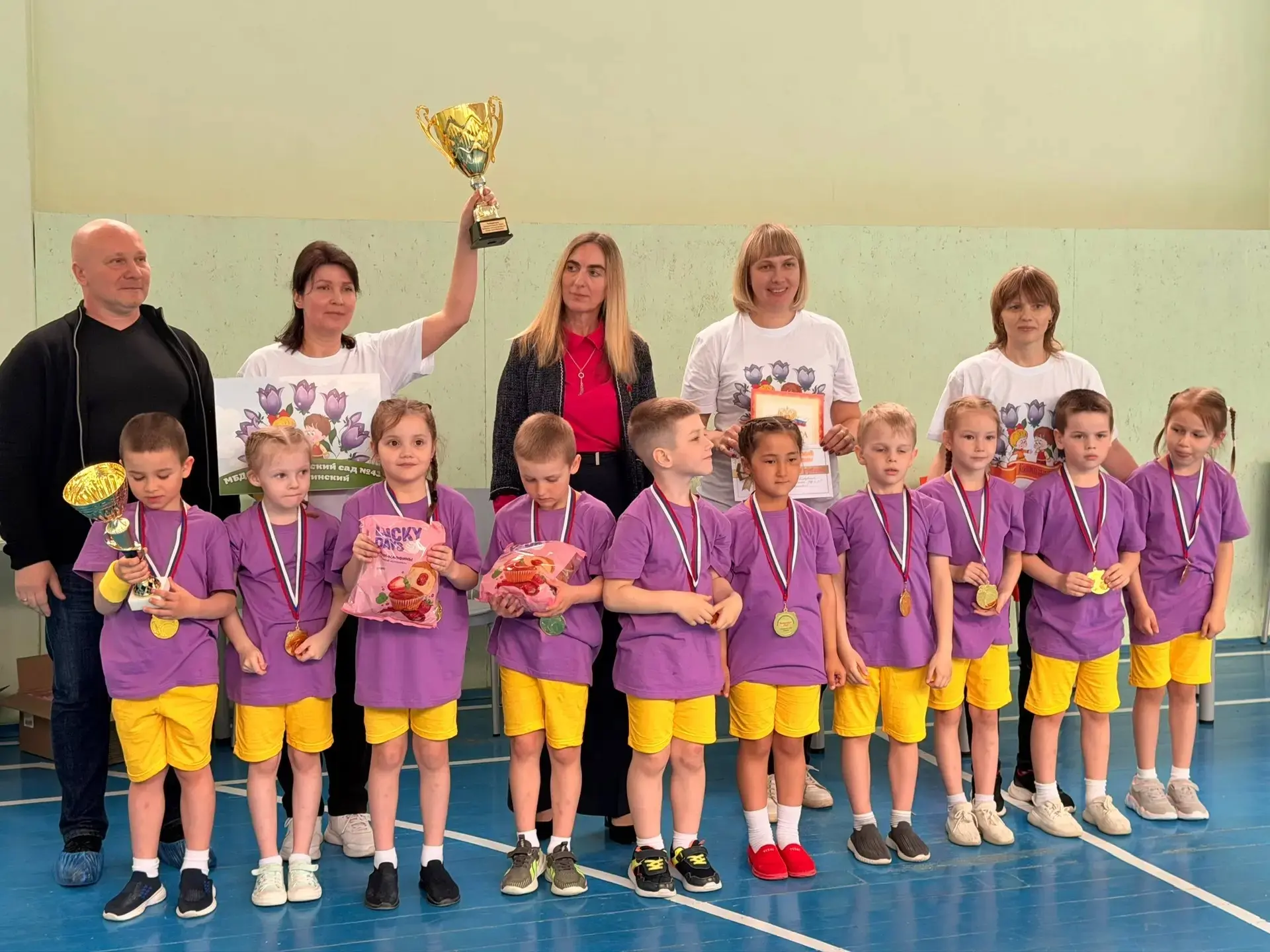 🏆 Сегодня в нашей школе — настоящий спортивный праздник! 🎉 На базе нашей школы прошёл окружной спорт