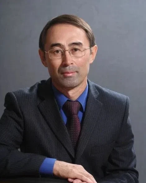 "Һүҙ ҡәҙерен, тәмен белгән журналист ине,"- ти уның тураһында коллегалары.  Яҙыусы, жур...