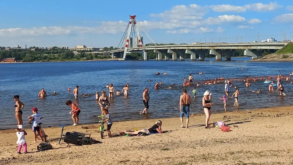 Сегодня очень жарко! Воздух прогрелся до +31!