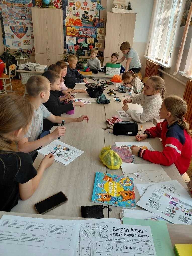 🎉 День в пришкольном лагере МБОУ «Сосновоборская СОШ» получился насыщенным и очень тёплым! 🤗

Снач
