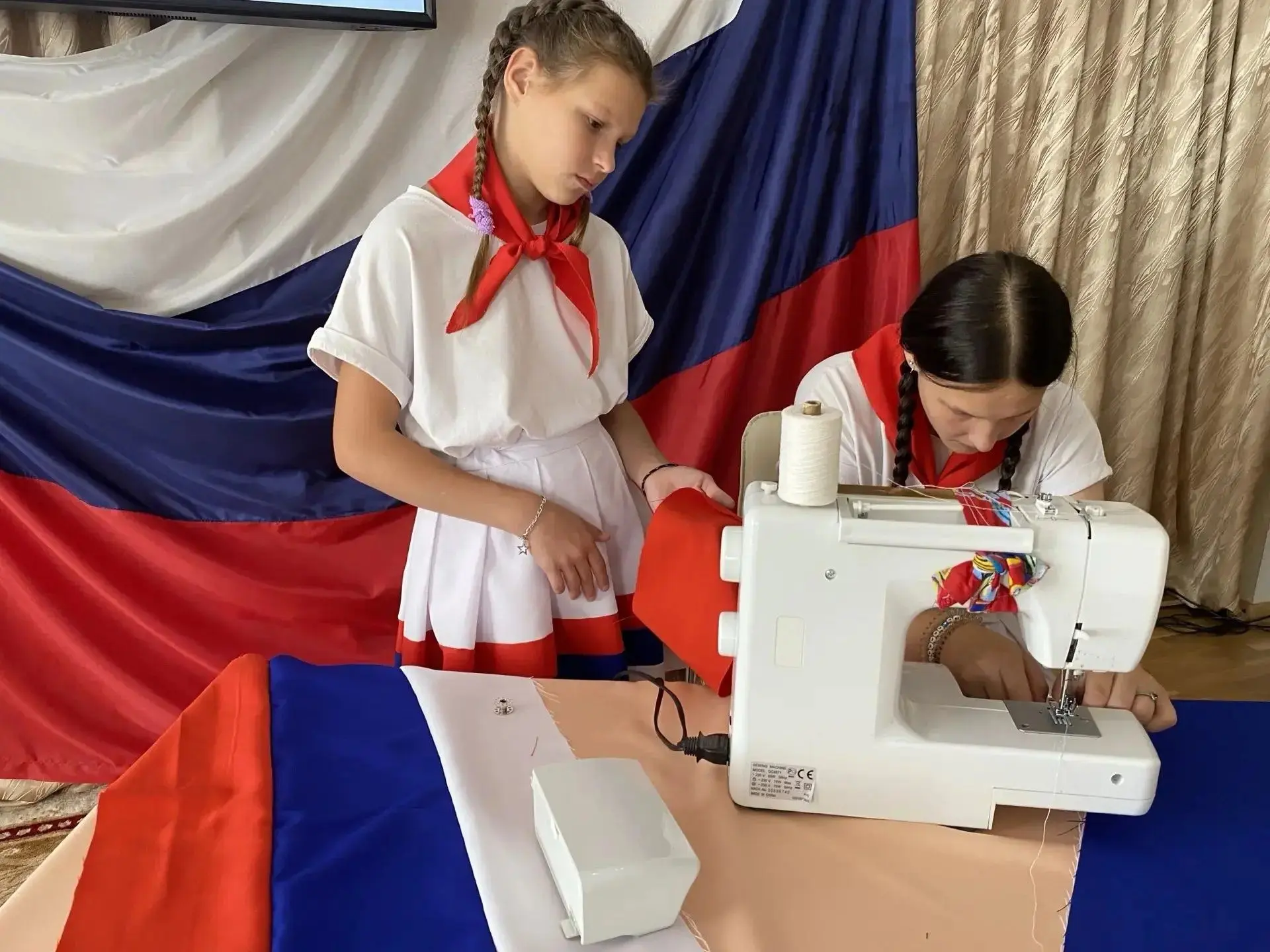 Воспитанники ГБУСОН РО «СРЦ г. Гуково» успешно прошли последнюю, заключительную станцию...