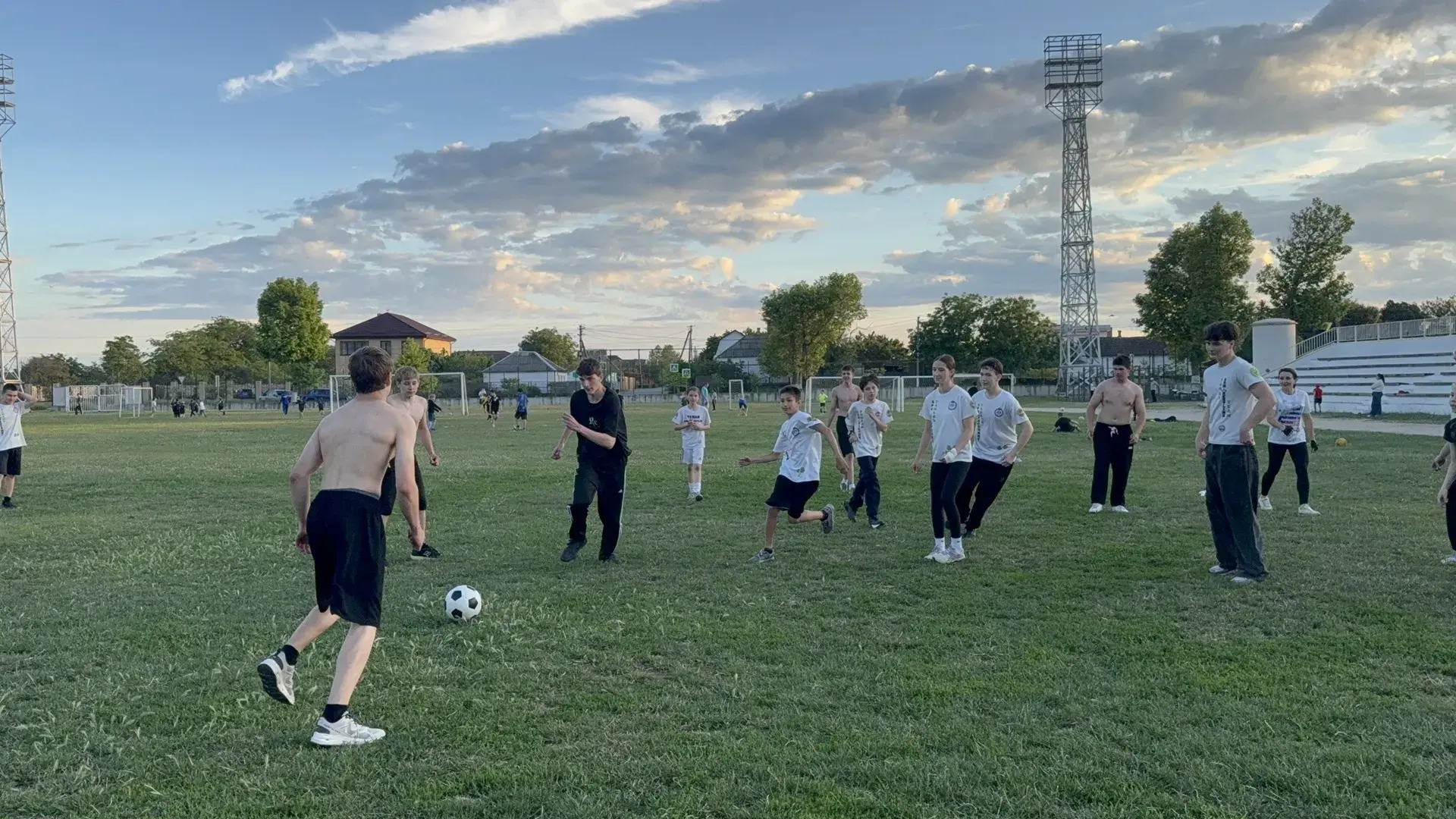 Чем запомнился  19 июня для учащихся МБУ ДО «Спортивная школа»? Тем, что в этот день прошла массовая