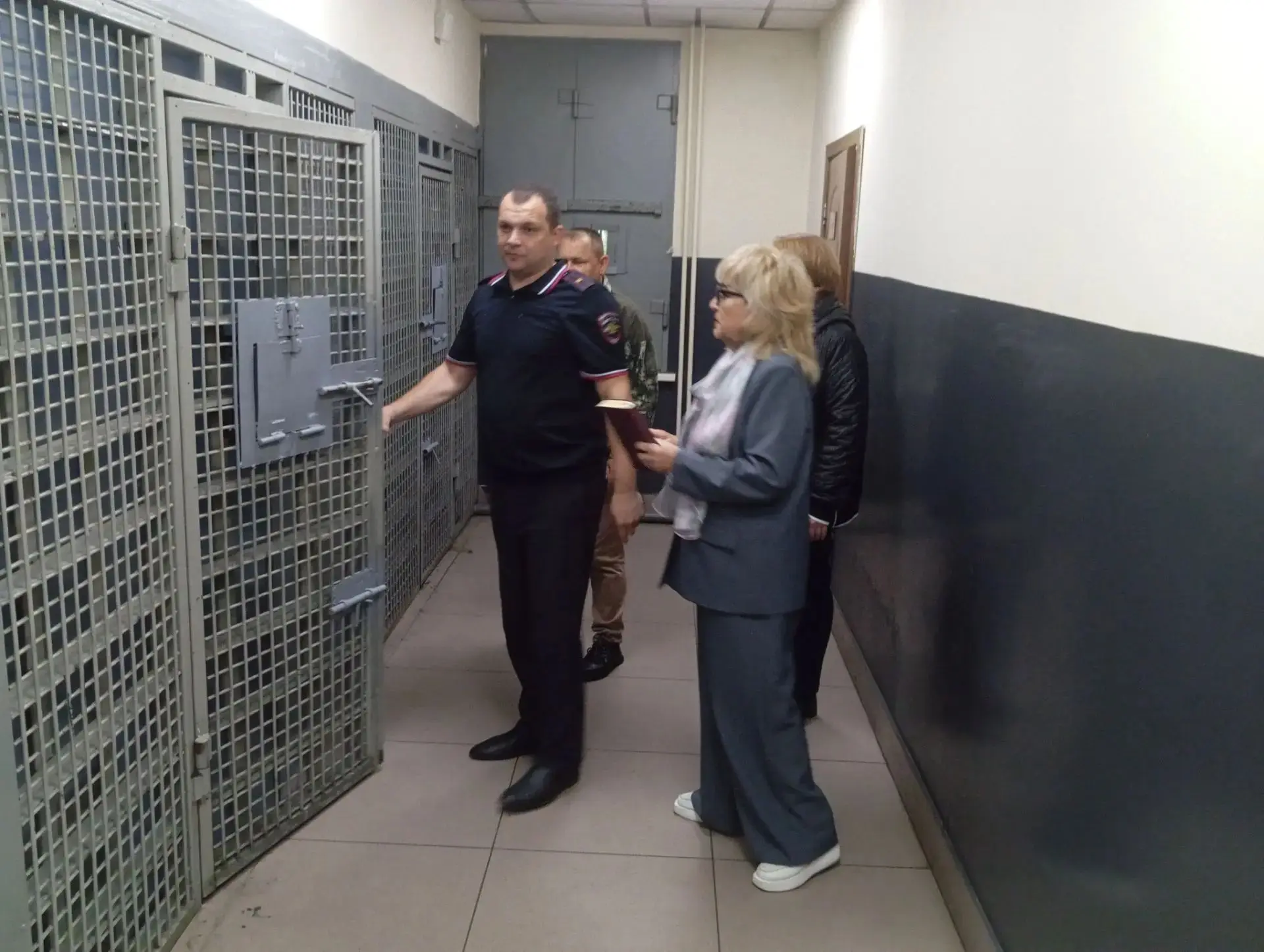 Члены Общественной наблюдательной комиссии по правам лиц, находящихся в местах принудит...
