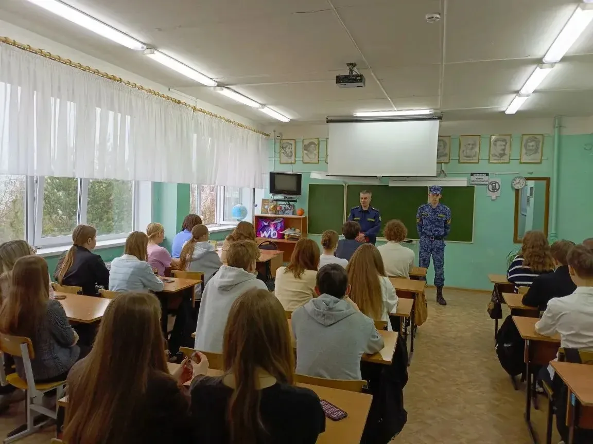 ПРОФОРИЕНТАЦИЯ ДЛЯ СТАРШЕКЛАССНИКОВ — УФСИН познакомил с профессией 👮  23 апреля представители Управ