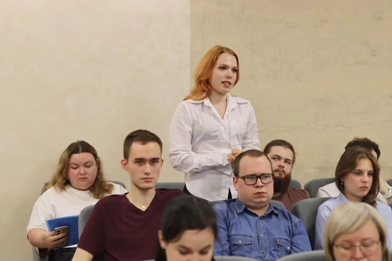 И помнит город каждый ⭐  Накануне 9 Мая в наш универ пришли настоящие герои. Перед студентами выступ
