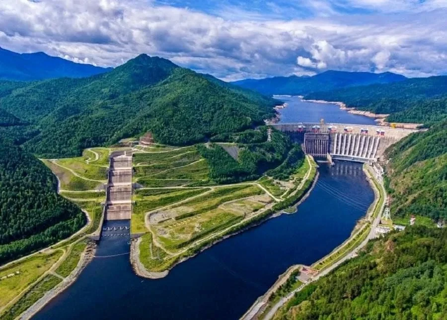 🏭  Саяно-Шушенская ГЭС, посёлок городского типа Черёмушки
#РеспубликаХакасия

📌 Саяно‑Шушенская ГЭ