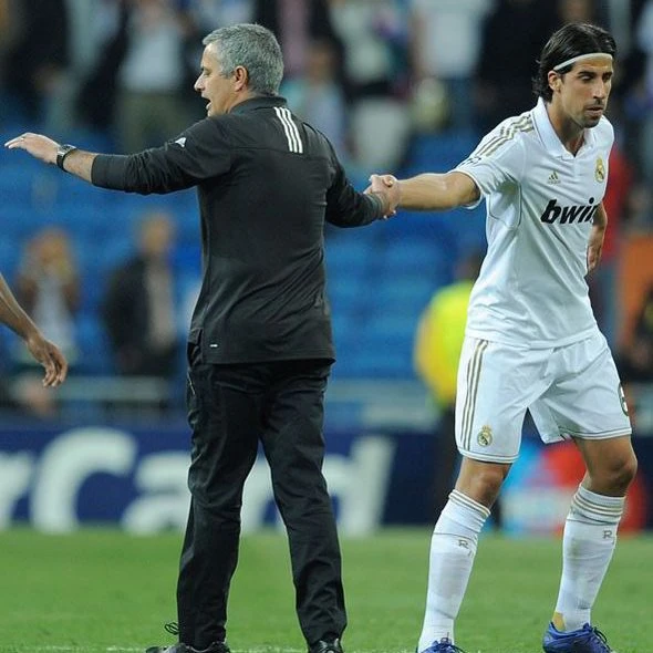 diarioas | Сами Хедира станет помощником Жозе Моуринью в «Реале» 🚨

@go_realmadrid
