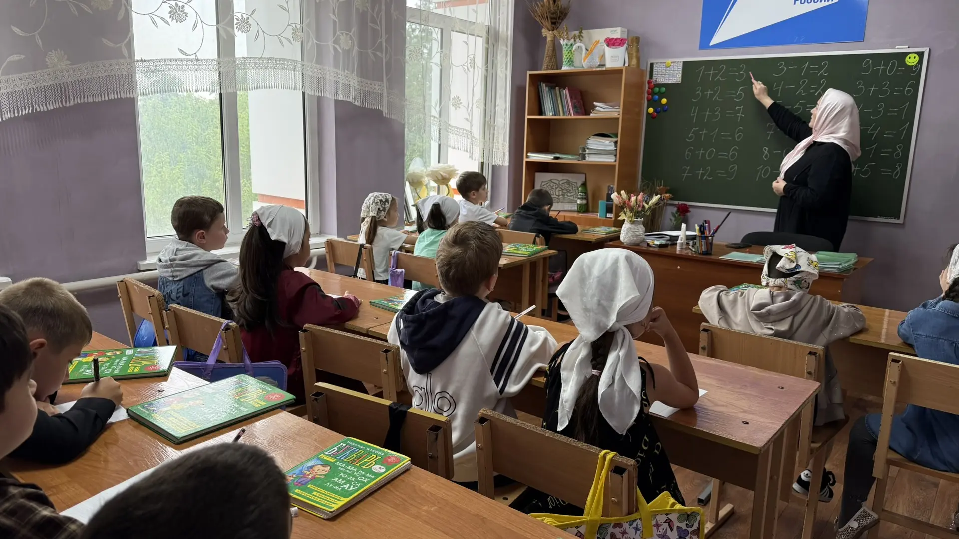 В Центре детского творчества началась вторая смена летней школы — сегодня показываем, как проходит з