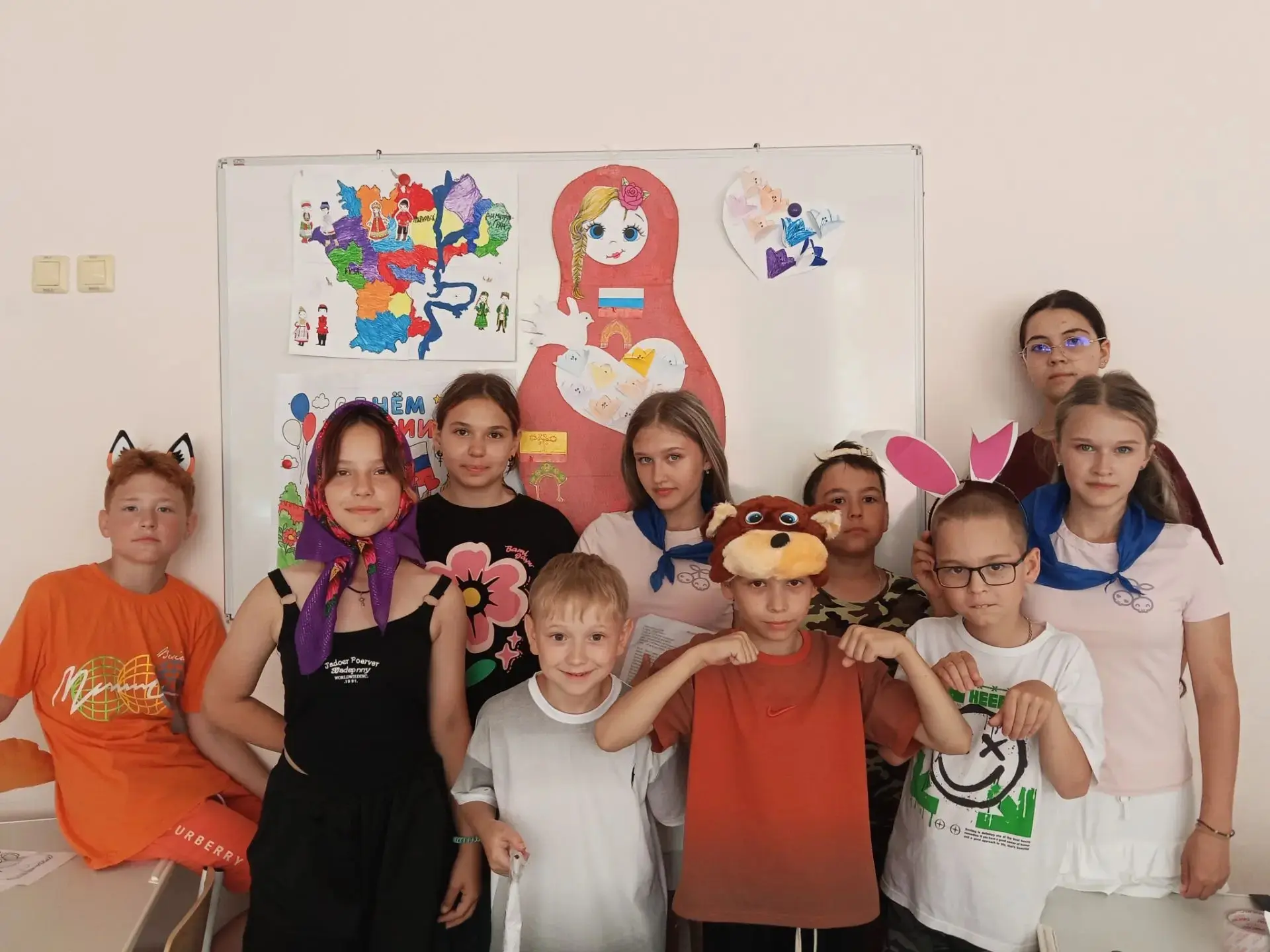 Станция Культуры в лагере Калейдоскоп 🌞
Сегодня каждый ребенок попробовал себя в роли артиста 🎭 : 