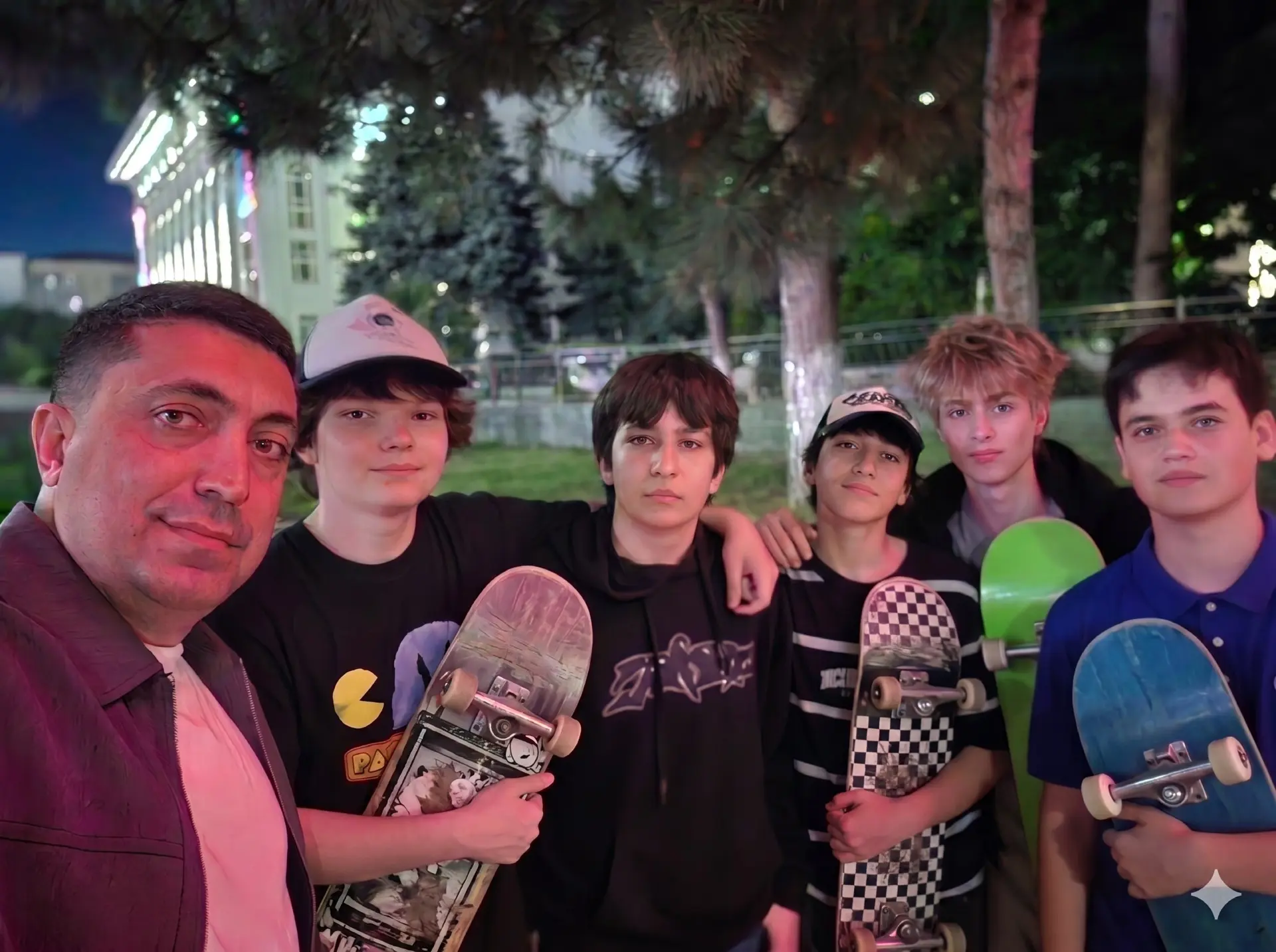 🛹 На концерте в Махачкале познакомился с ребятами, которые занимаются скейтингом. Энер...